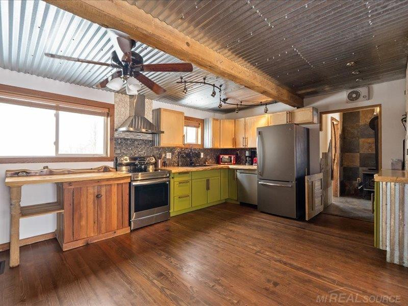 8839 Petz Road, Imlay City, MI 48444 — Photo 10