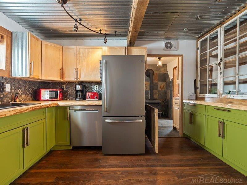 8839 Petz Road, Imlay City, MI 48444 — Photo 14