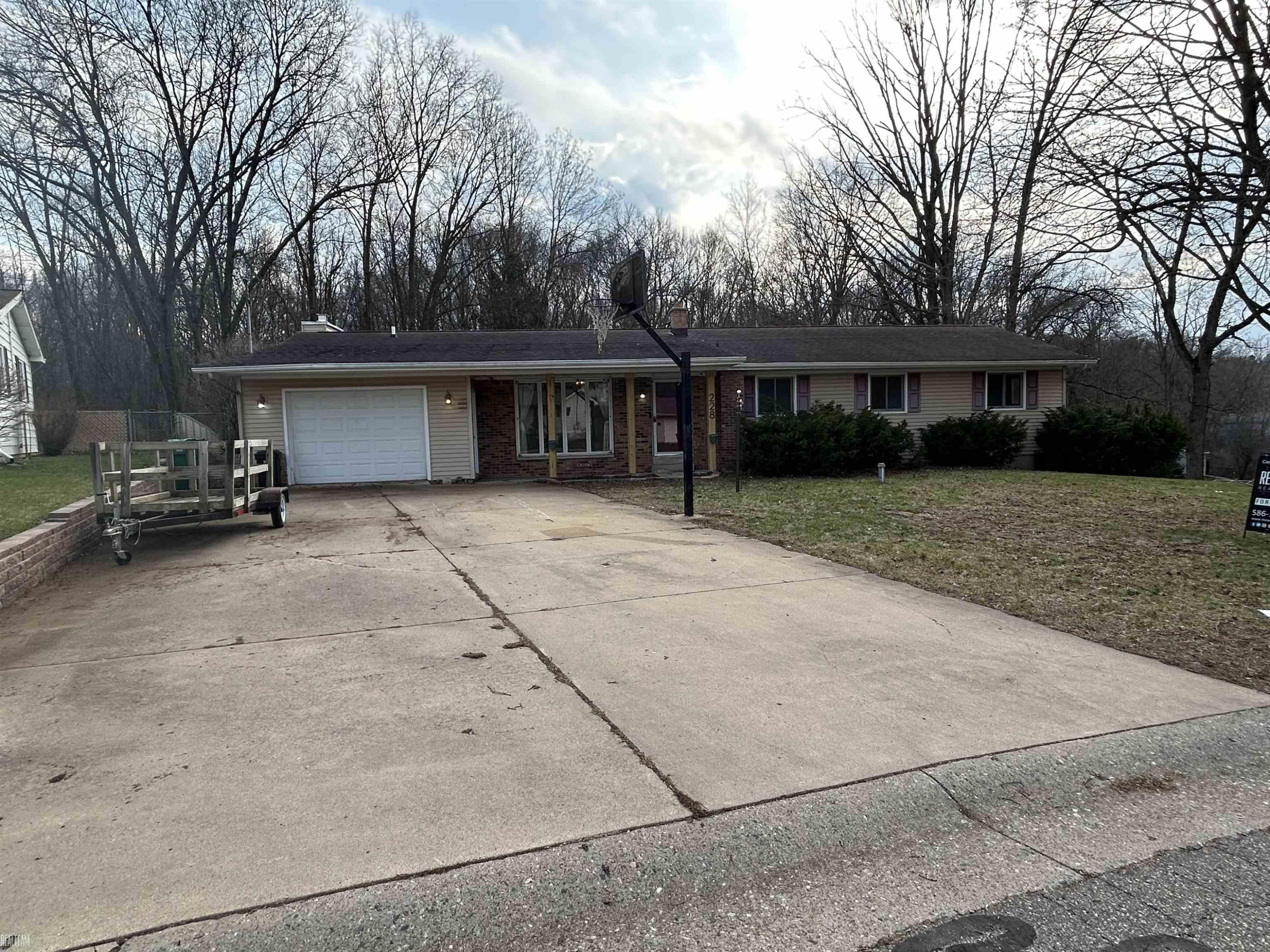 228 Indian Road, Pennfield, MI 49017 — Photo 42