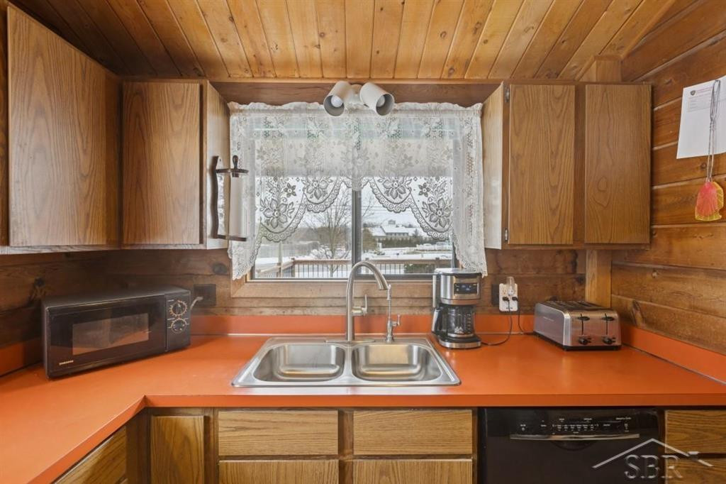 6431 Whitmore Lake Road, Whitmore Lake, MI 48189 — Photo 13