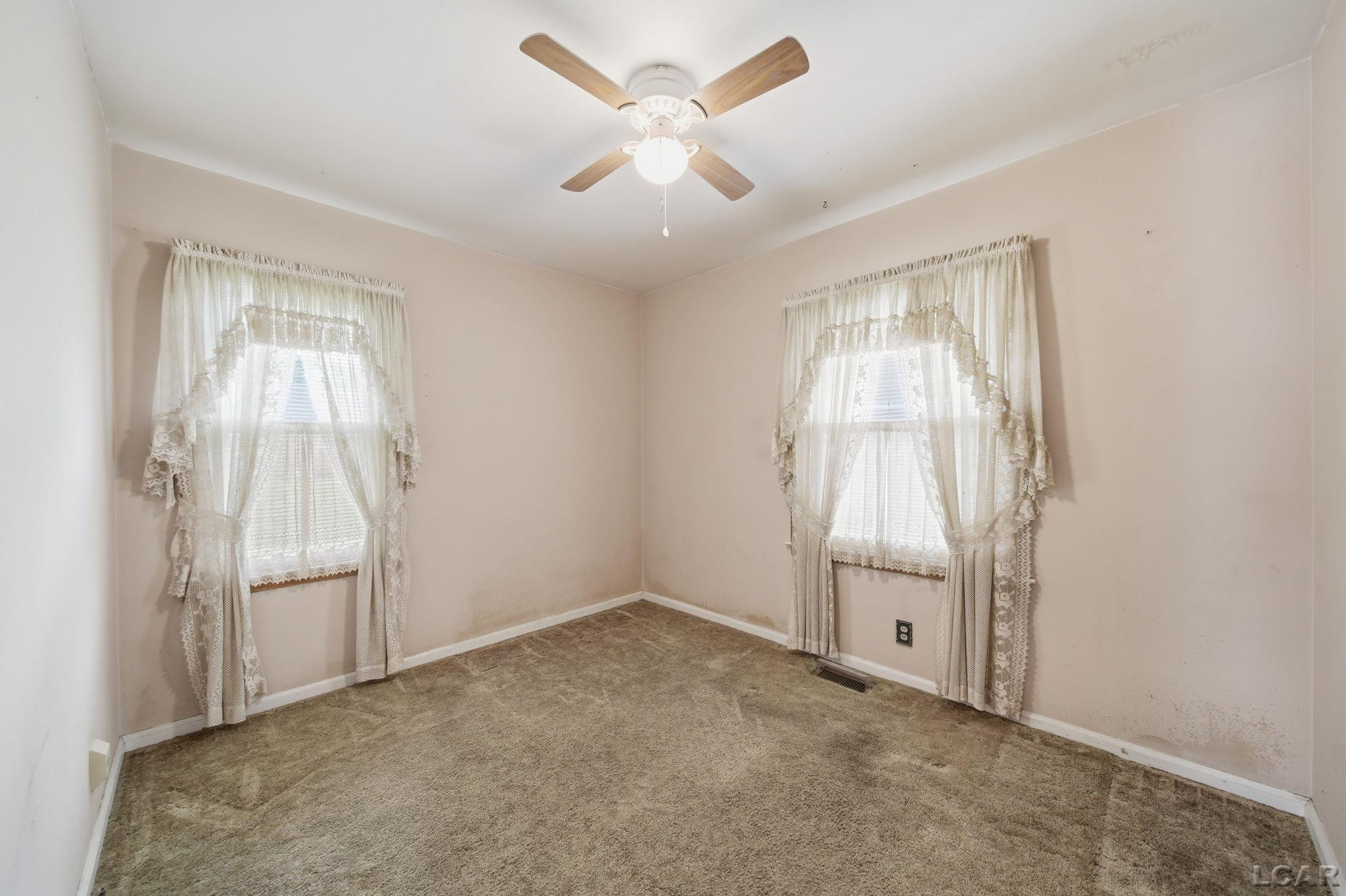 905 Sheffield Ave Street, Adrian, MI 49221 — Photo 25
