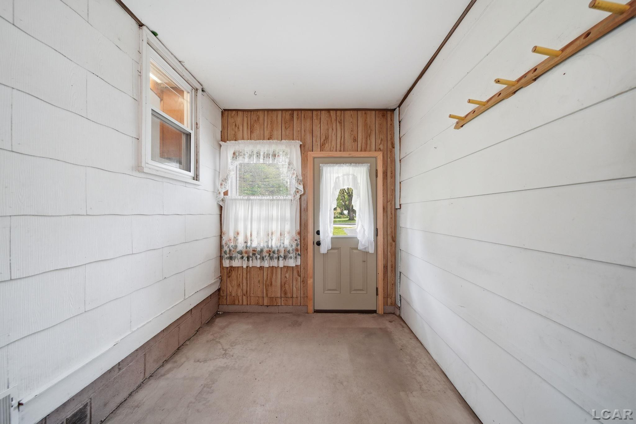 905 Sheffield Ave Street, Adrian, MI 49221 — Photo 30