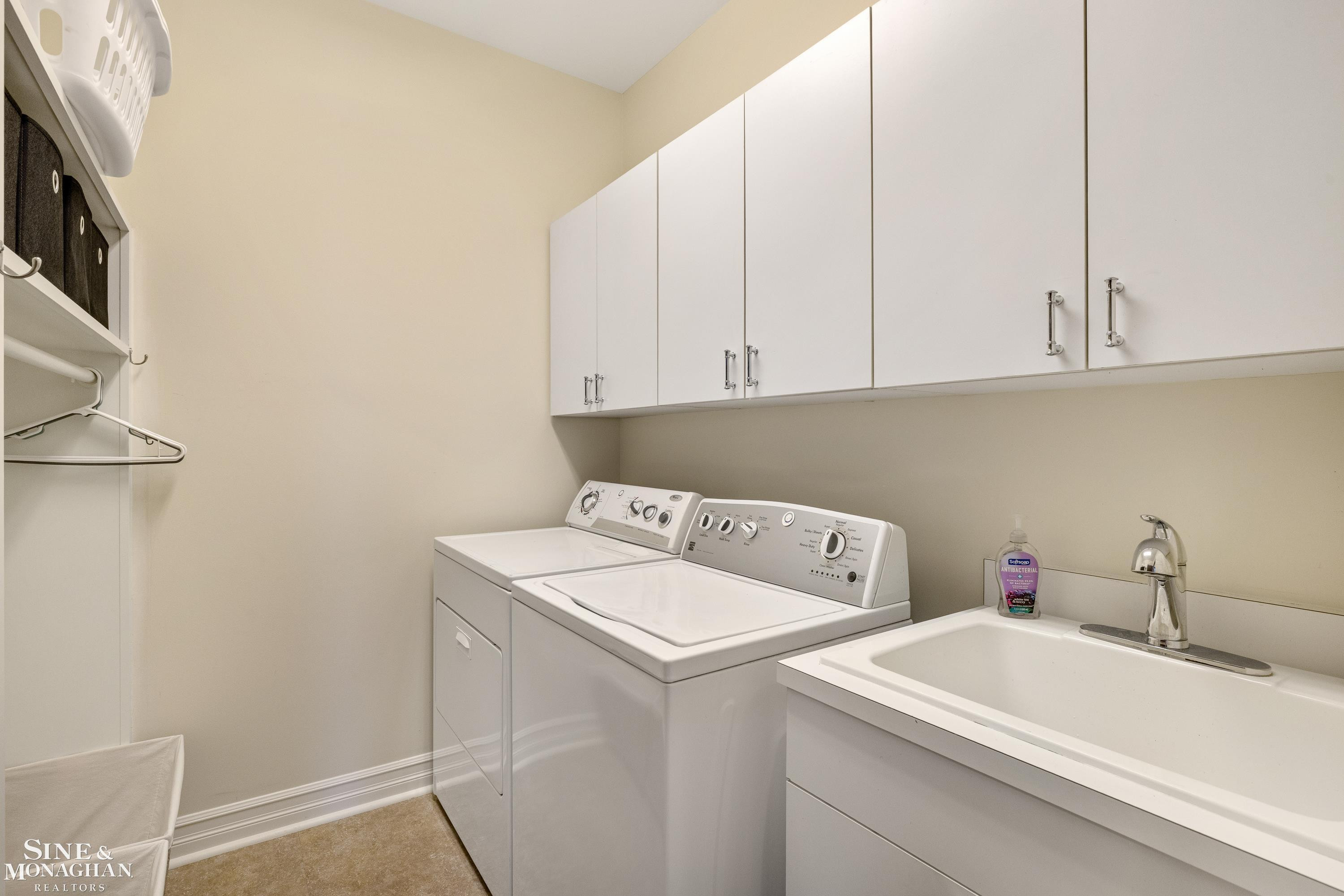 41719 Sudbury Court, Novi, MI 48375 — Photo 31