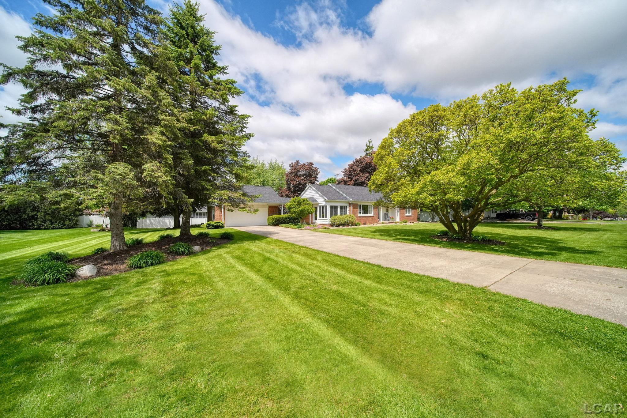 425 W Oregon Rd Street, Adrian, MI 49221 — Photo 4