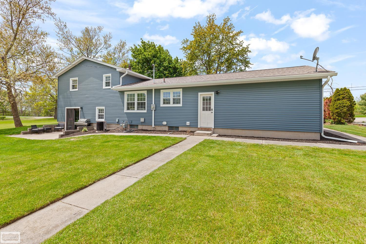 5741 N. Adrian Hwy. Road, Adrian, MI 49221 — Photo 3