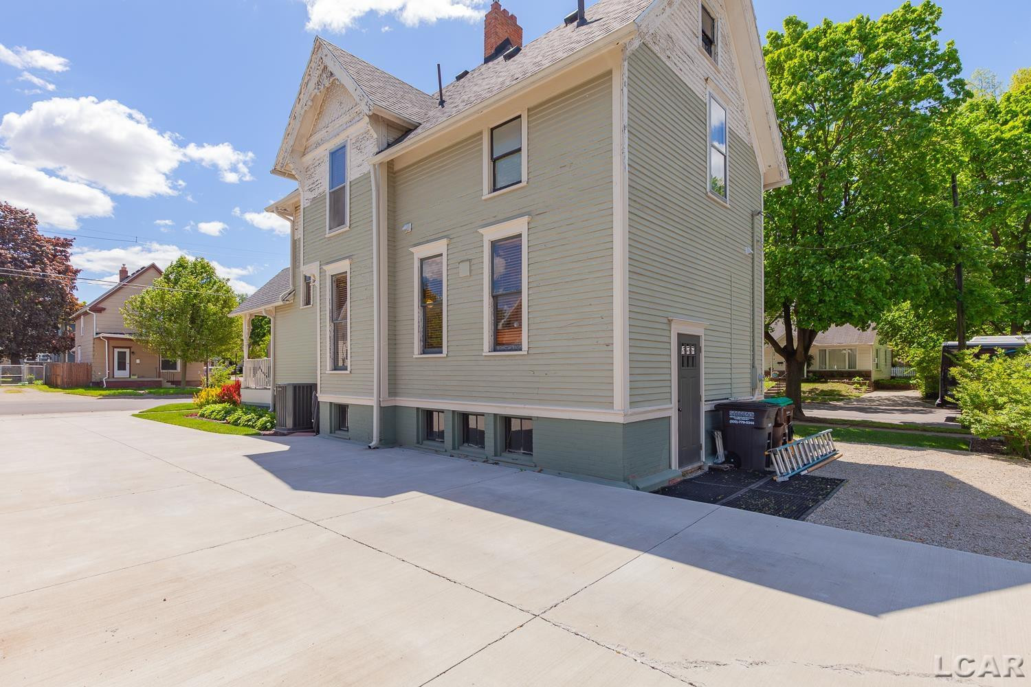 403 N Locust St Street, Adrian, MI 49221 — Photo 14