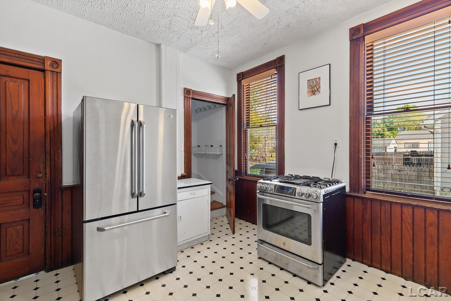 403 N Locust St Street, Adrian, MI 49221 — Photo 22
