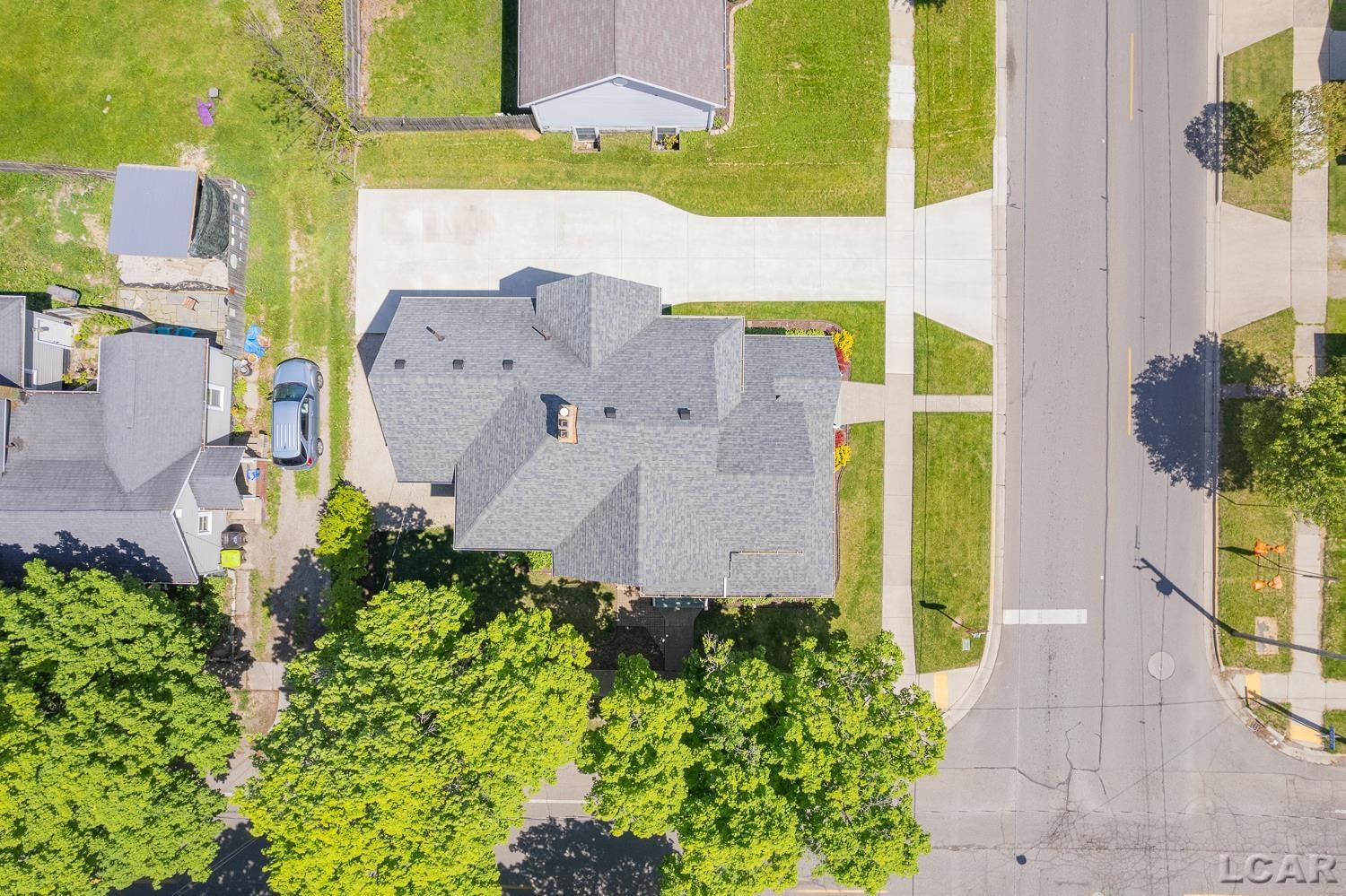 403 N Locust St Street, Adrian, MI 49221 — Photo 57
