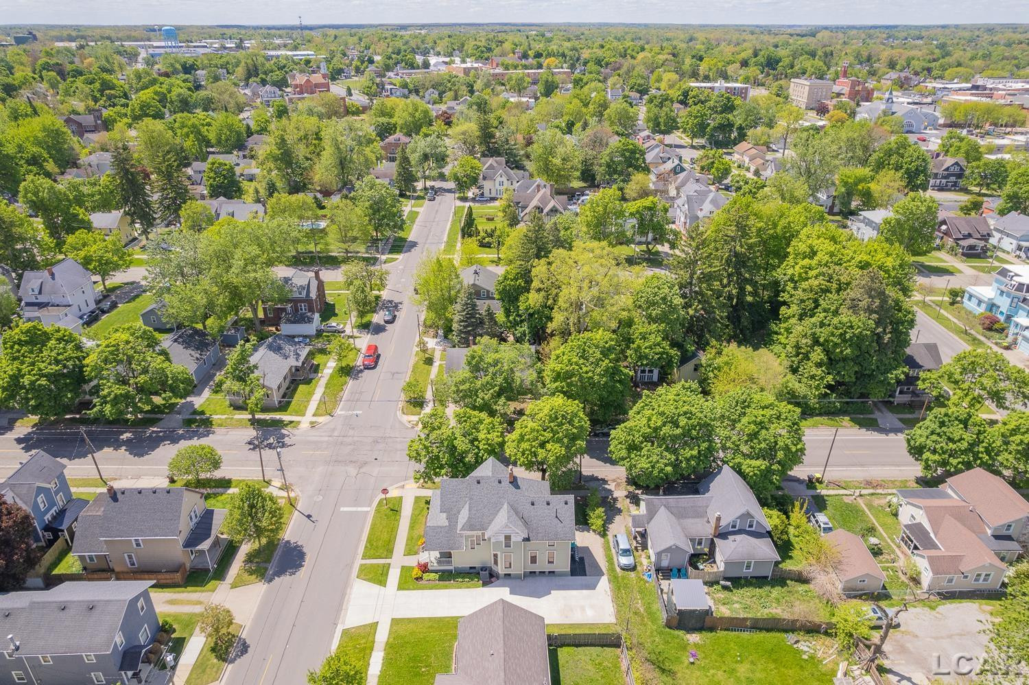 403 N Locust St Street, Adrian, MI 49221 — Photo 60
