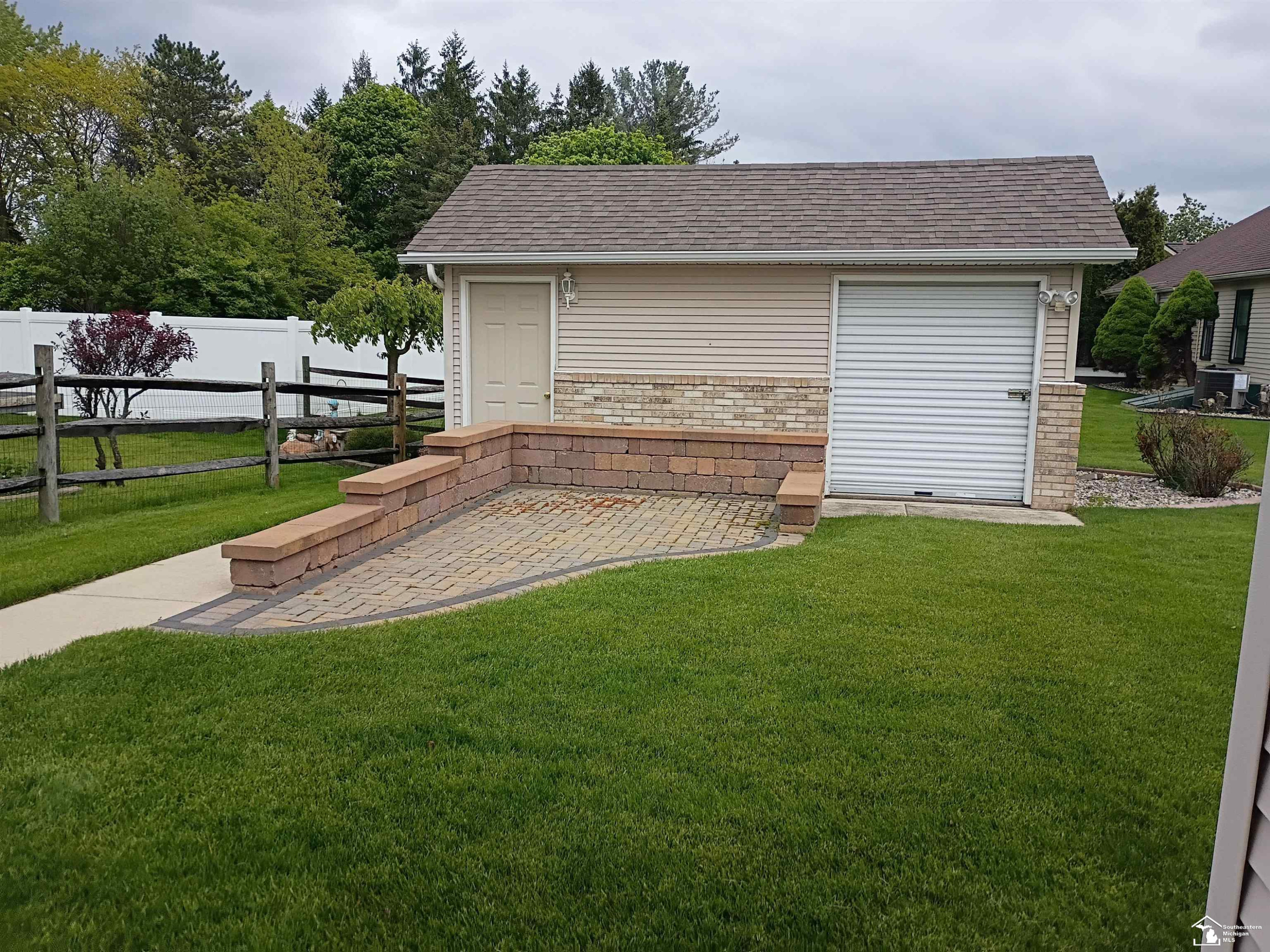 15496 Rutherford Boulevard, Monroe, MI 48161 — Photo 7