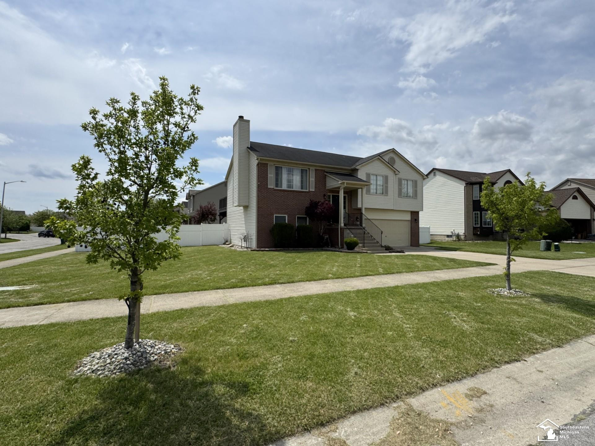 197 DUNDEE RIDGE Drive, Dundee, MI 48131