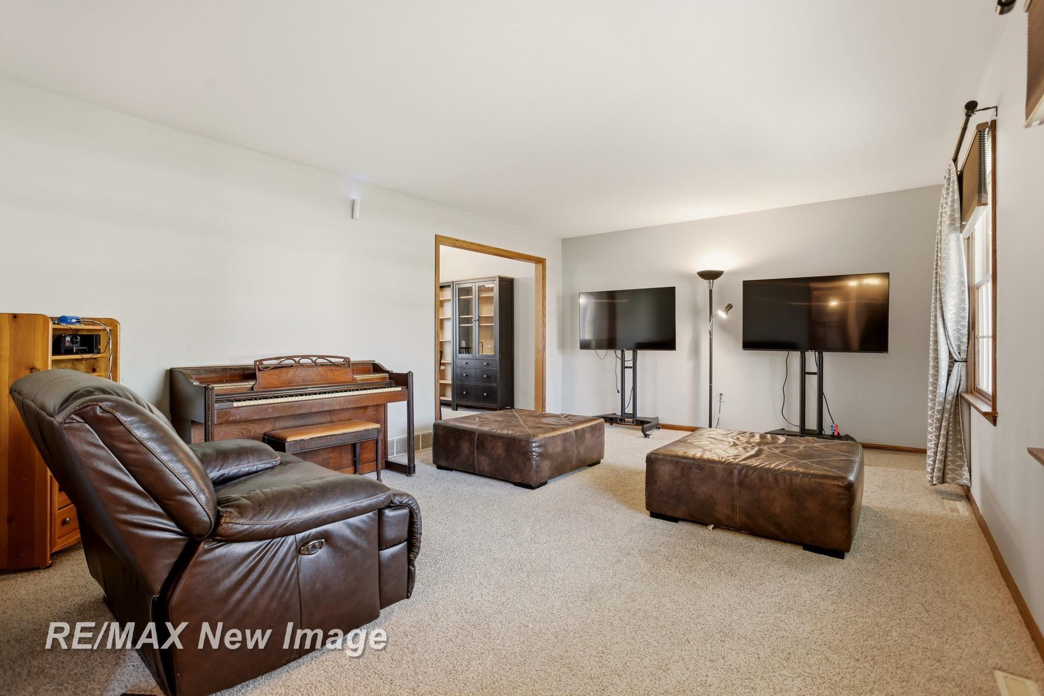 9151 Heatherfield Lane, Saginaw, MI 48609 — Photo 10