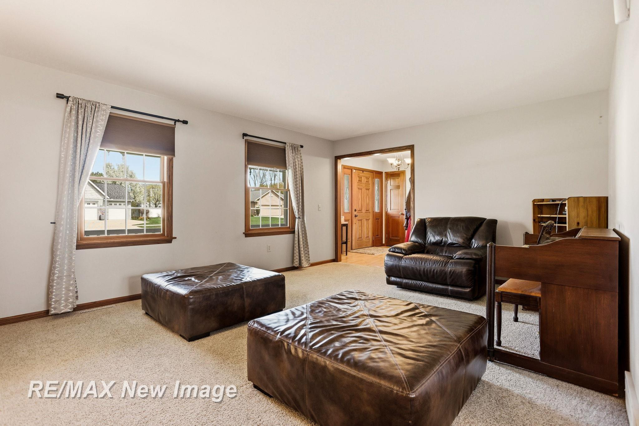 9151 Heatherfield Lane, Saginaw, MI 48609 — Photo 11