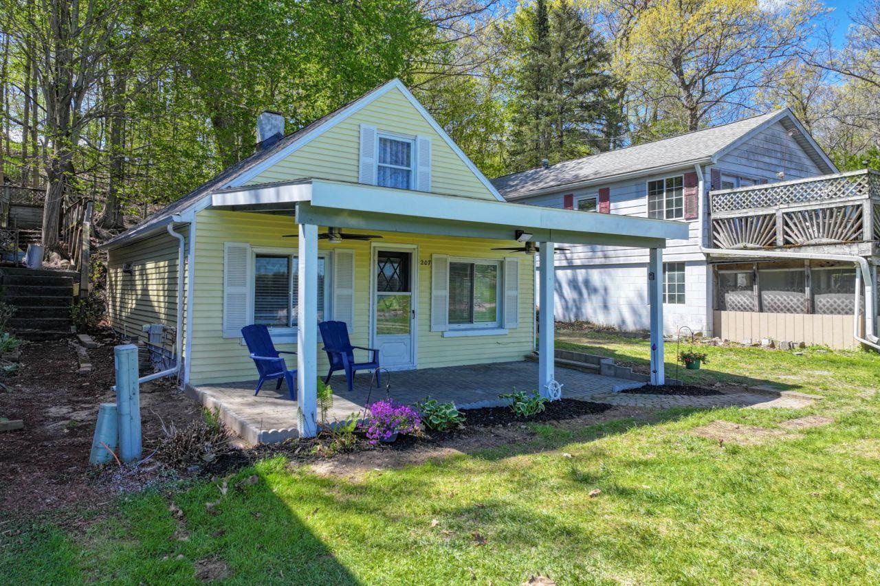 2074 Gray Park Drive, Lapeer, MI 48446 — Photo 4