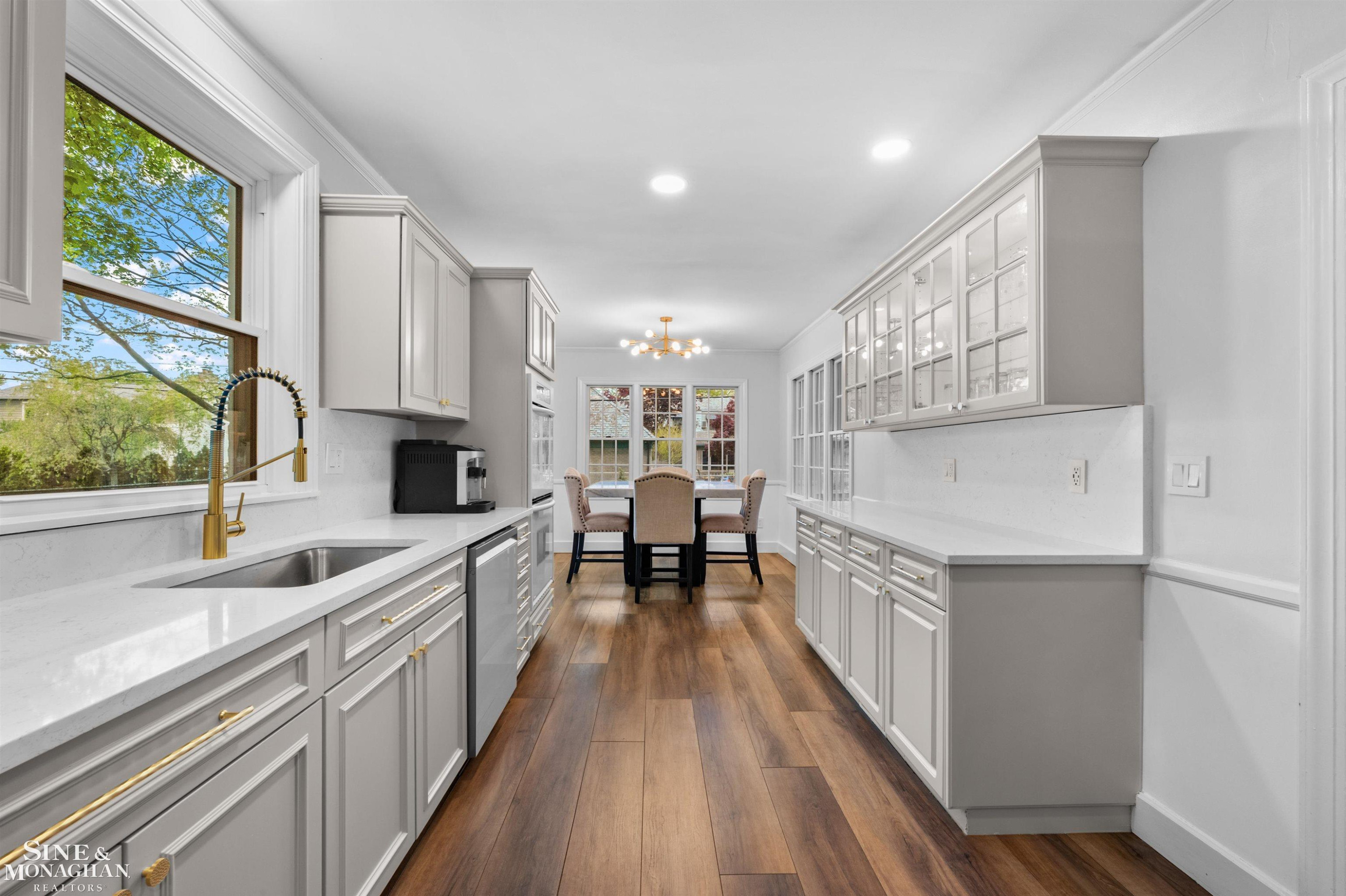 652 Pemberton Road, Grosse Pointe Park, MI 48230 — Photo 14