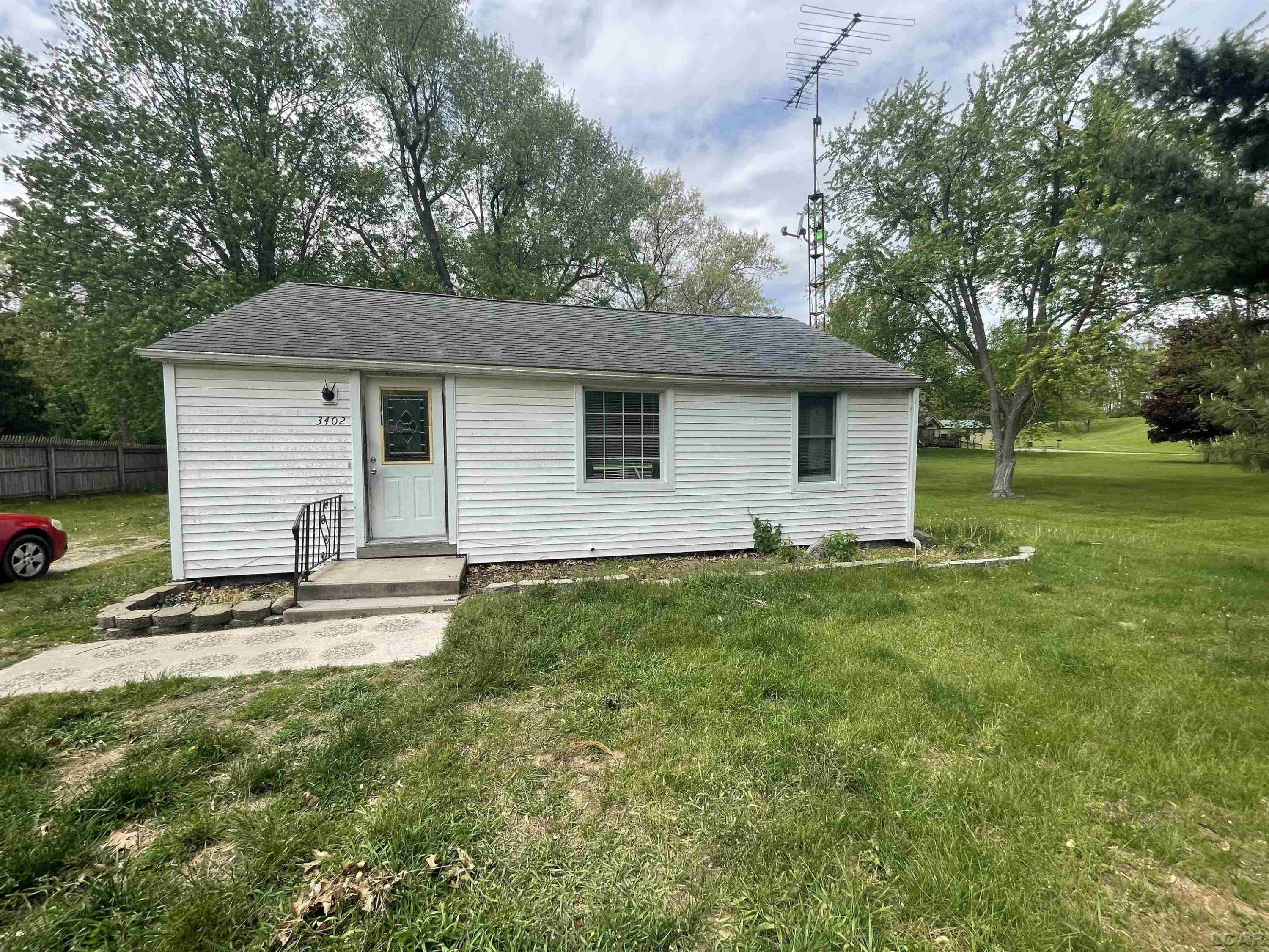 3402 Ogden Highway, Adrian, MI 49221