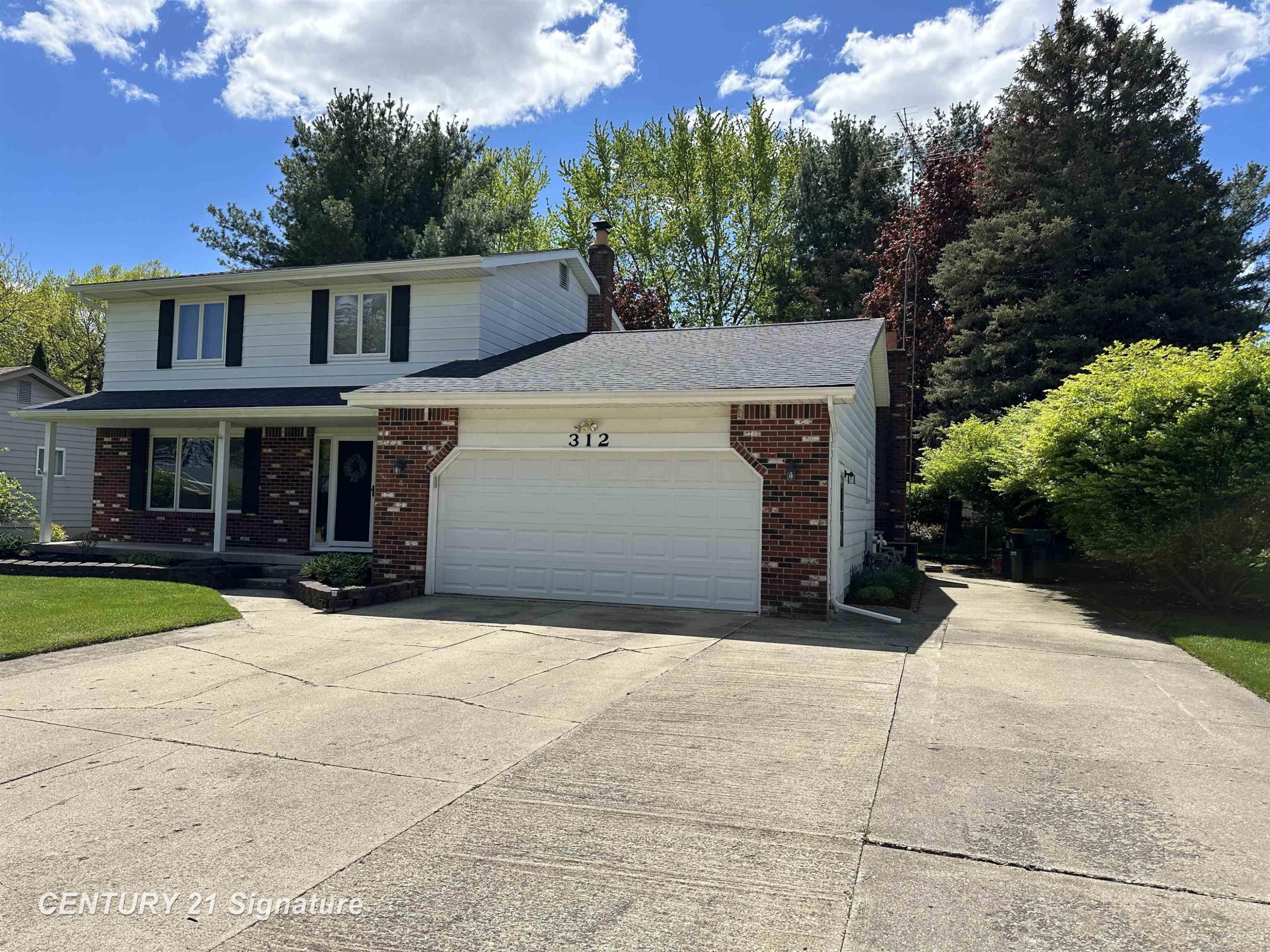 312 Sunrise Drive, Flushing, MI 48433 — Photo 2