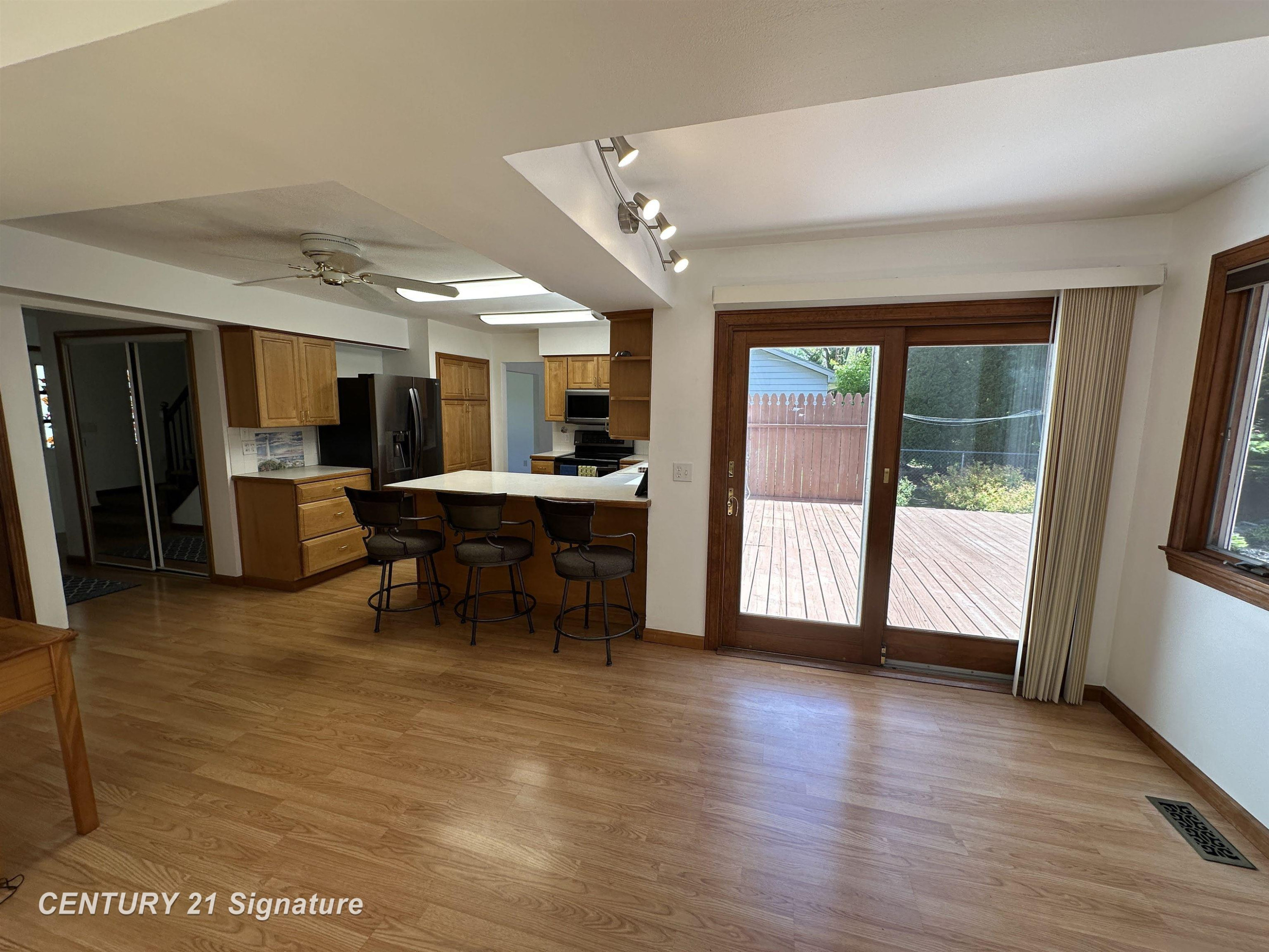 312 Sunrise Drive, Flushing, MI 48433 — Photo 14