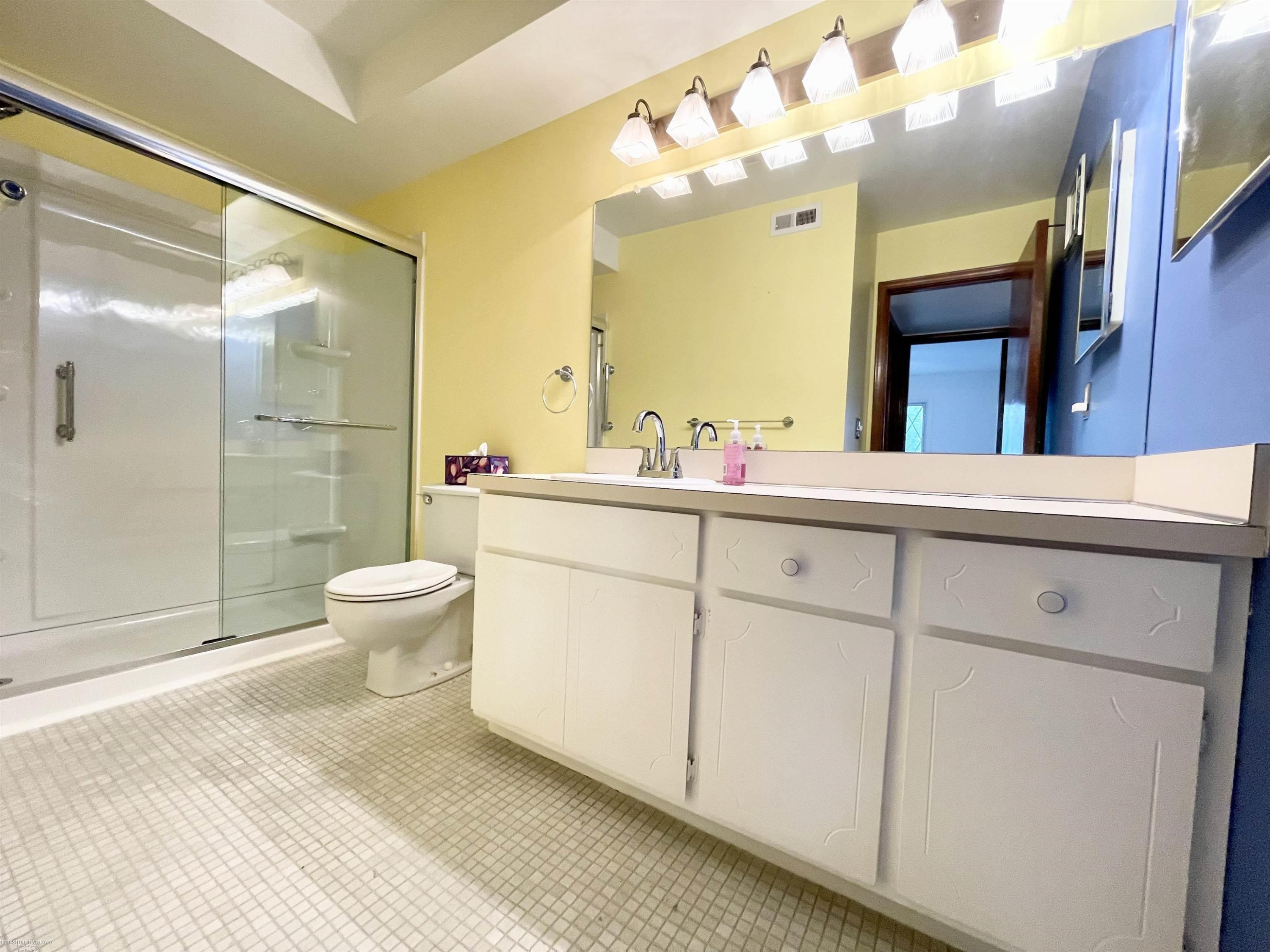 54749 Shelby Road, 65 / 4, Utica, MI 48316 — Photo 11