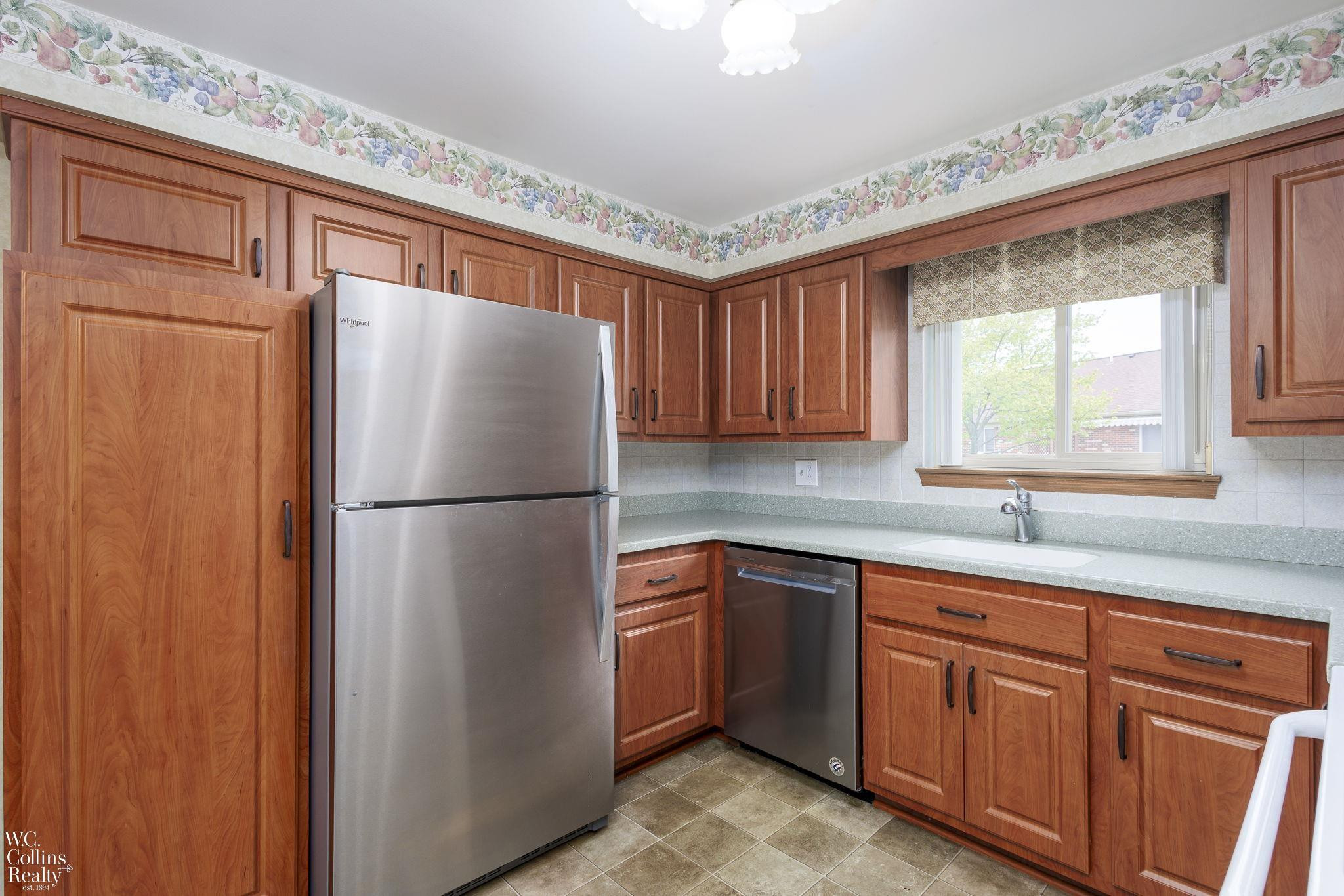 34095 Mulvey Road, Fraser, MI 48026 — Photo 13