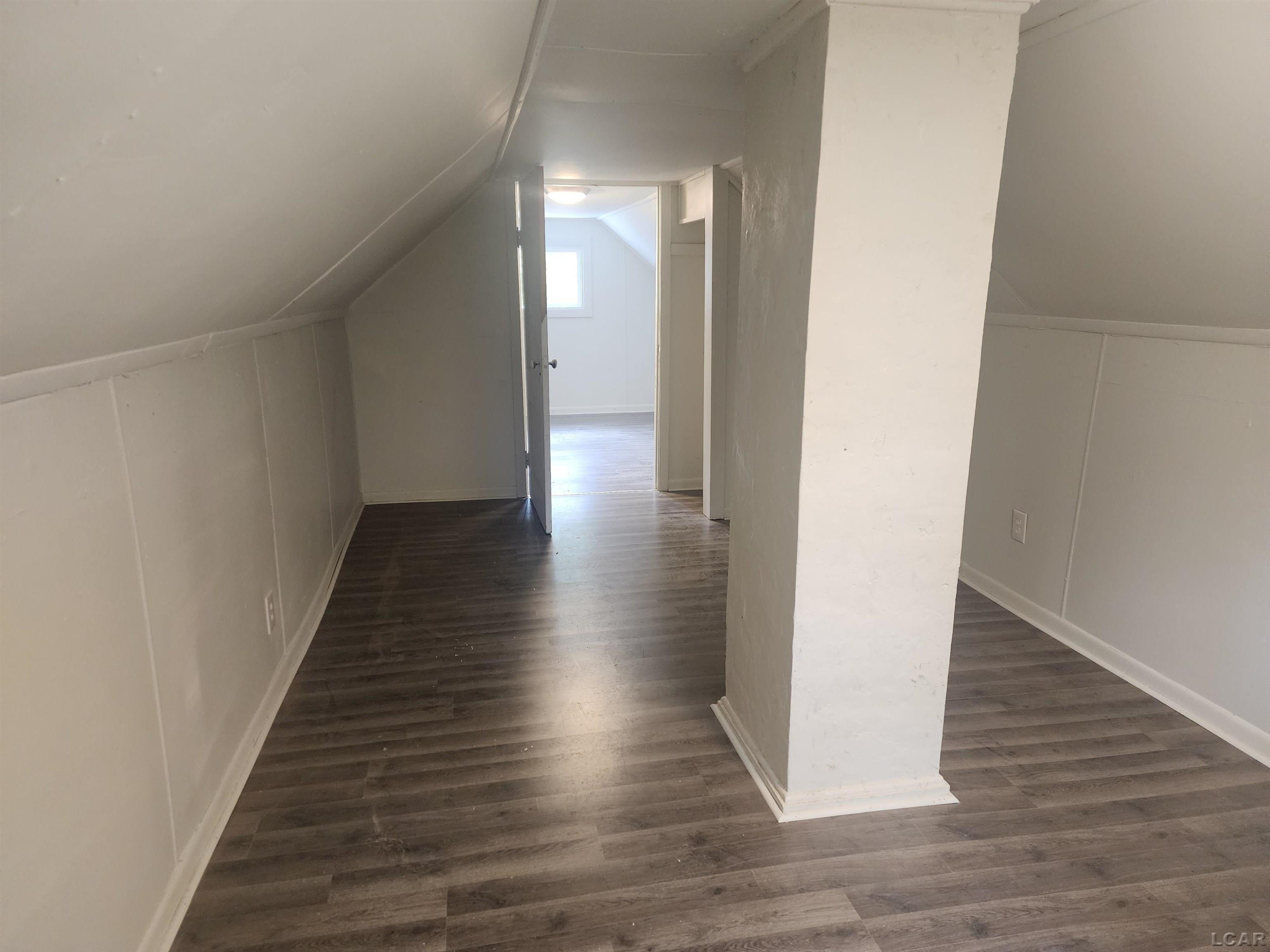 315 Lawrence Street, Adrian, MI 49221 — Photo 9