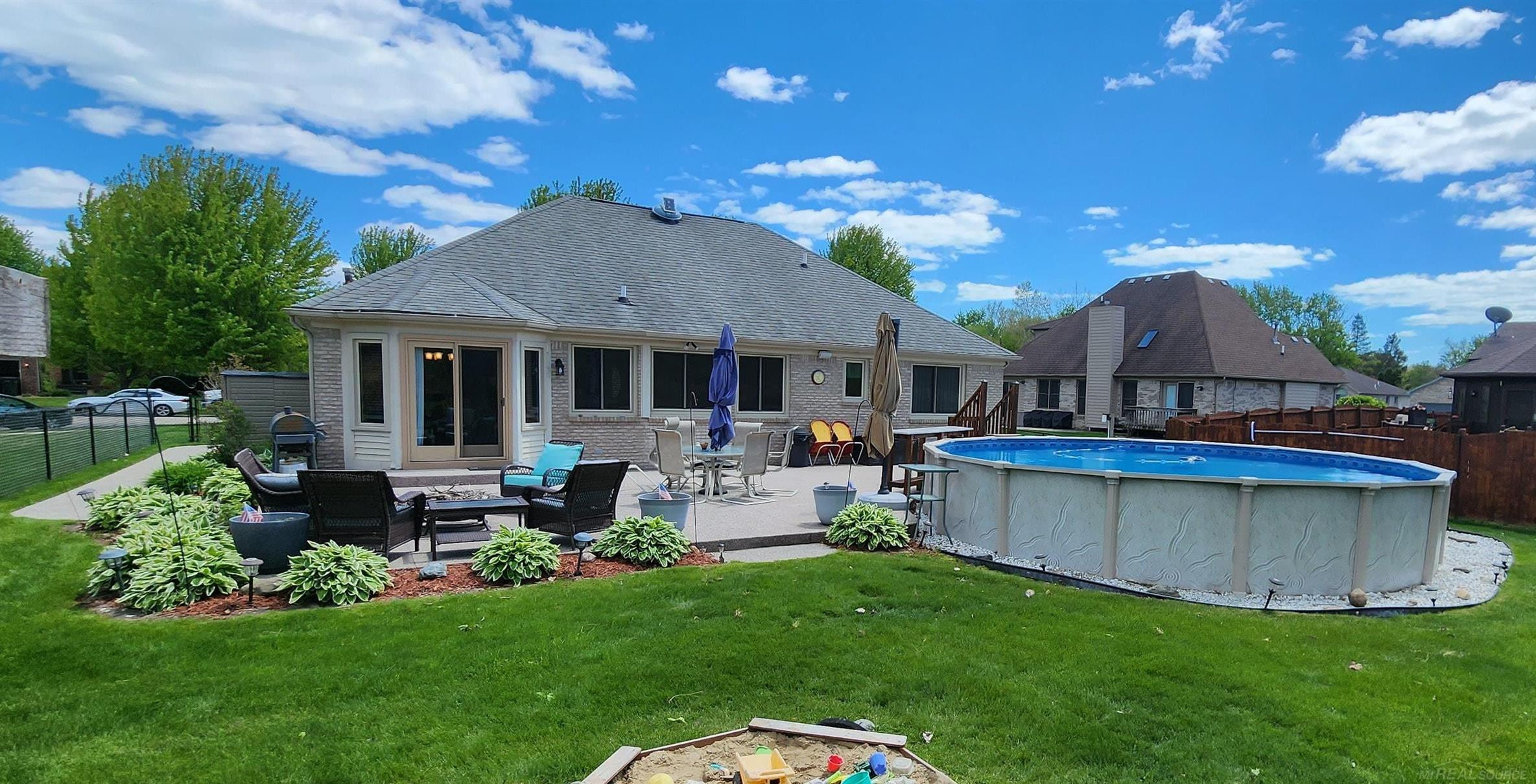 46809 Burt Court, Chesterfield, MI 48047 — Photo 2