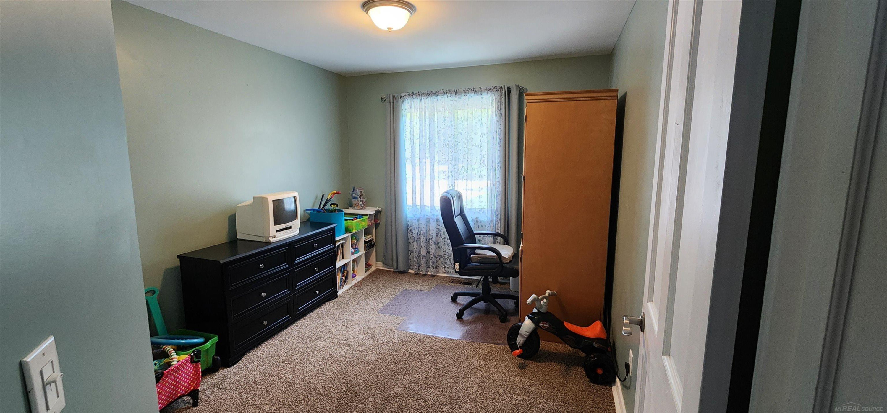 46809 Burt Court, Chesterfield, MI 48047 — Photo 15