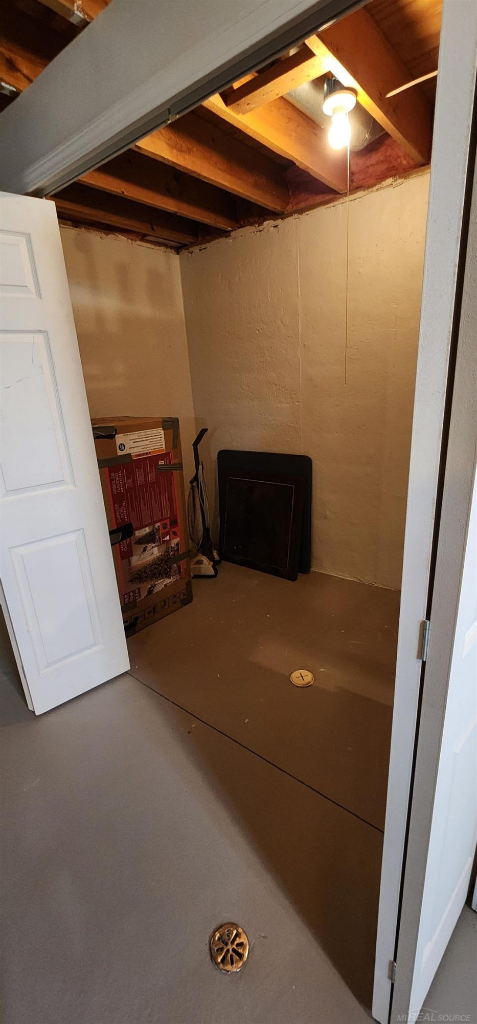 46809 Burt Court, Chesterfield, MI 48047 — Photo 31