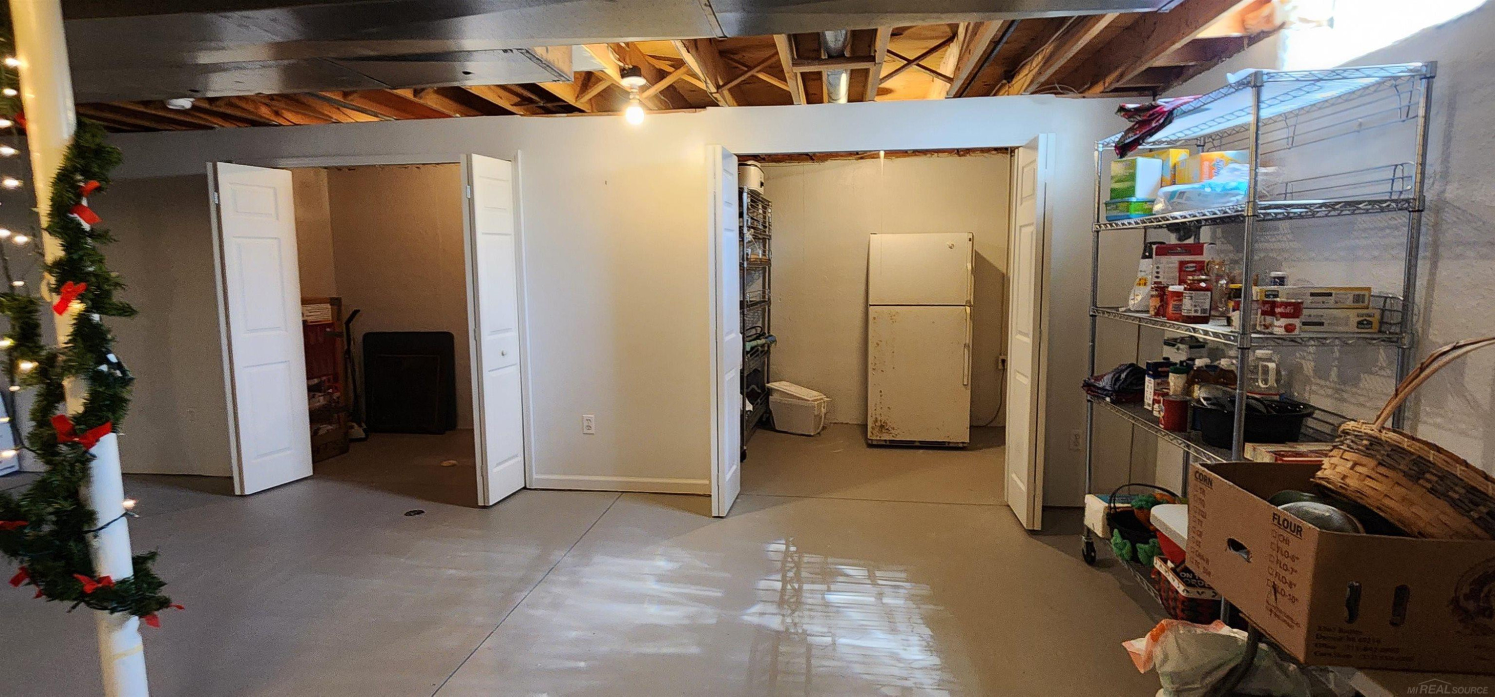 46809 Burt Court, Chesterfield, MI 48047 — Photo 33