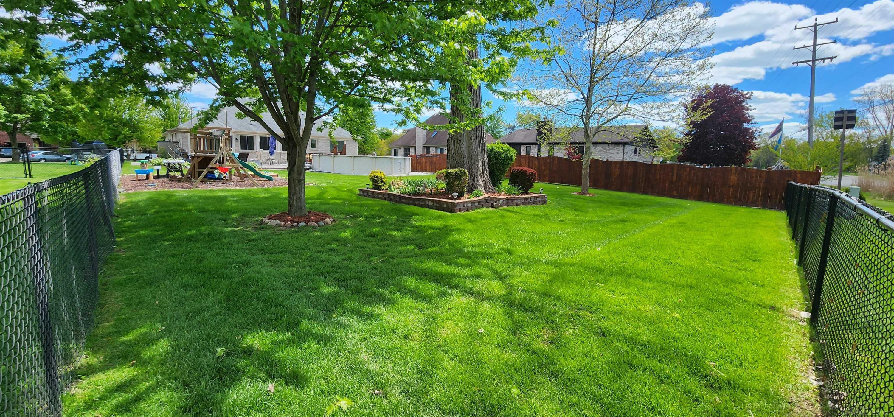 46809 Burt Court, Chesterfield, MI 48047 — Photo 47