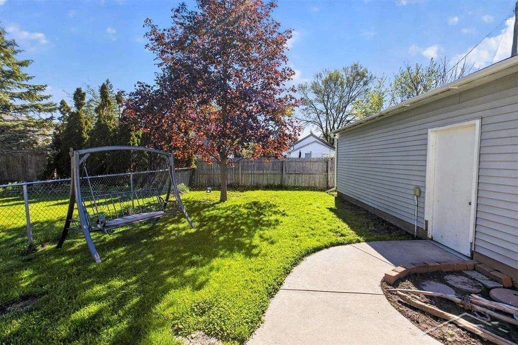 511 S Alp Street, Bay City, MI 48706 — Photo 23