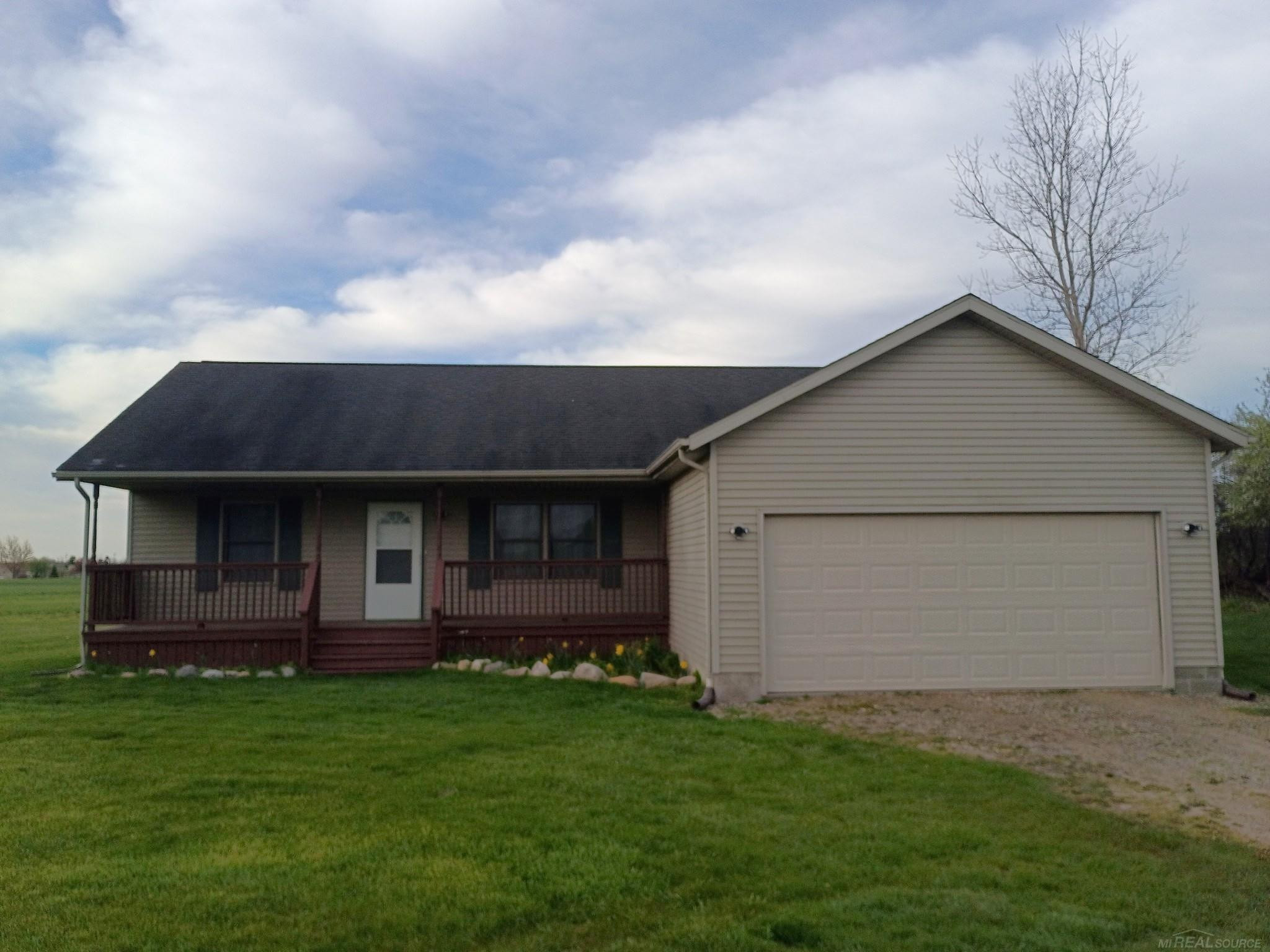 5688 Galbraith Line Road, Croswell, MI 48422
