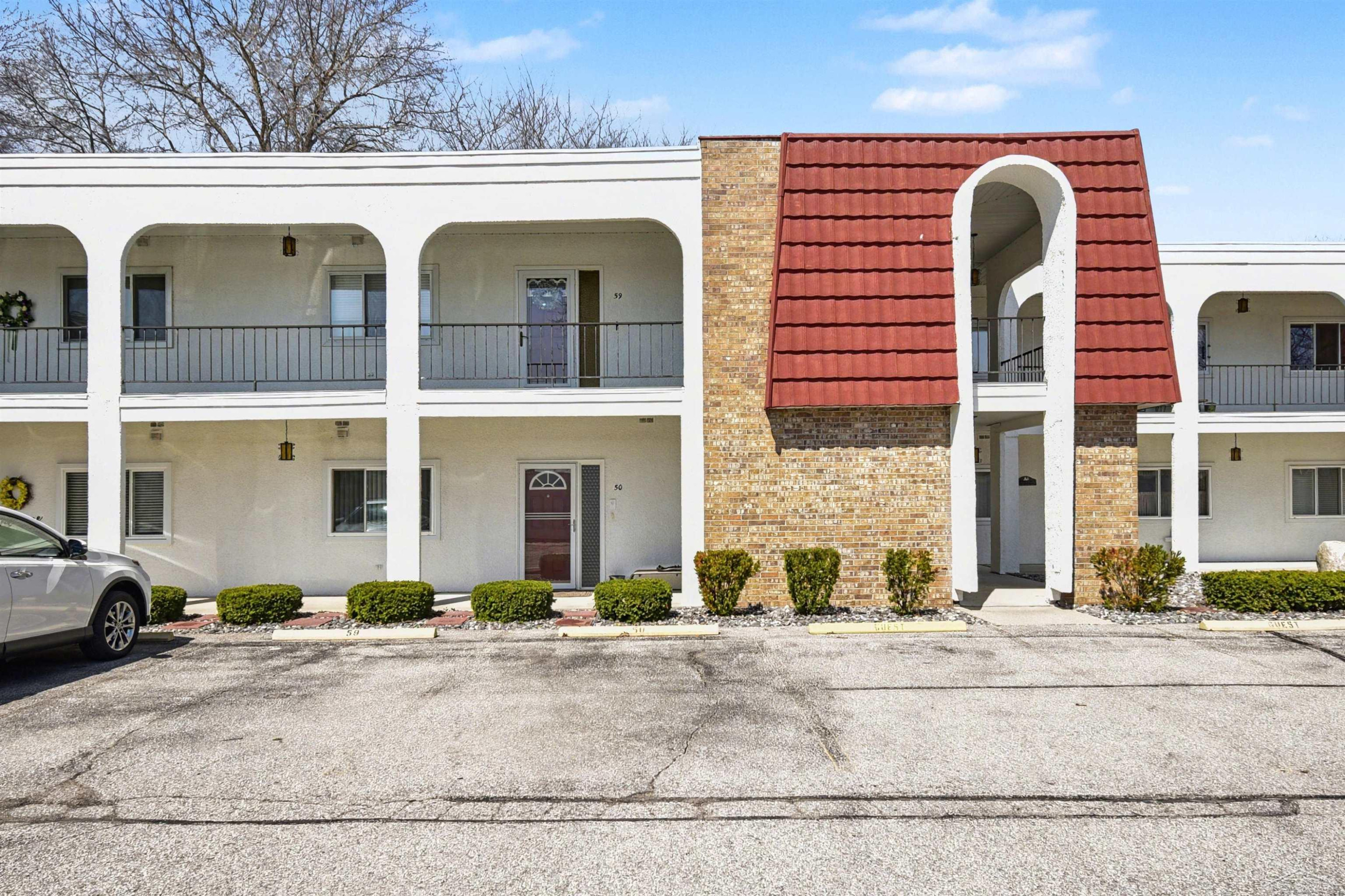9030 Greenway Boulevard, D-50, Saginaw, MI 48609 — Photo 2