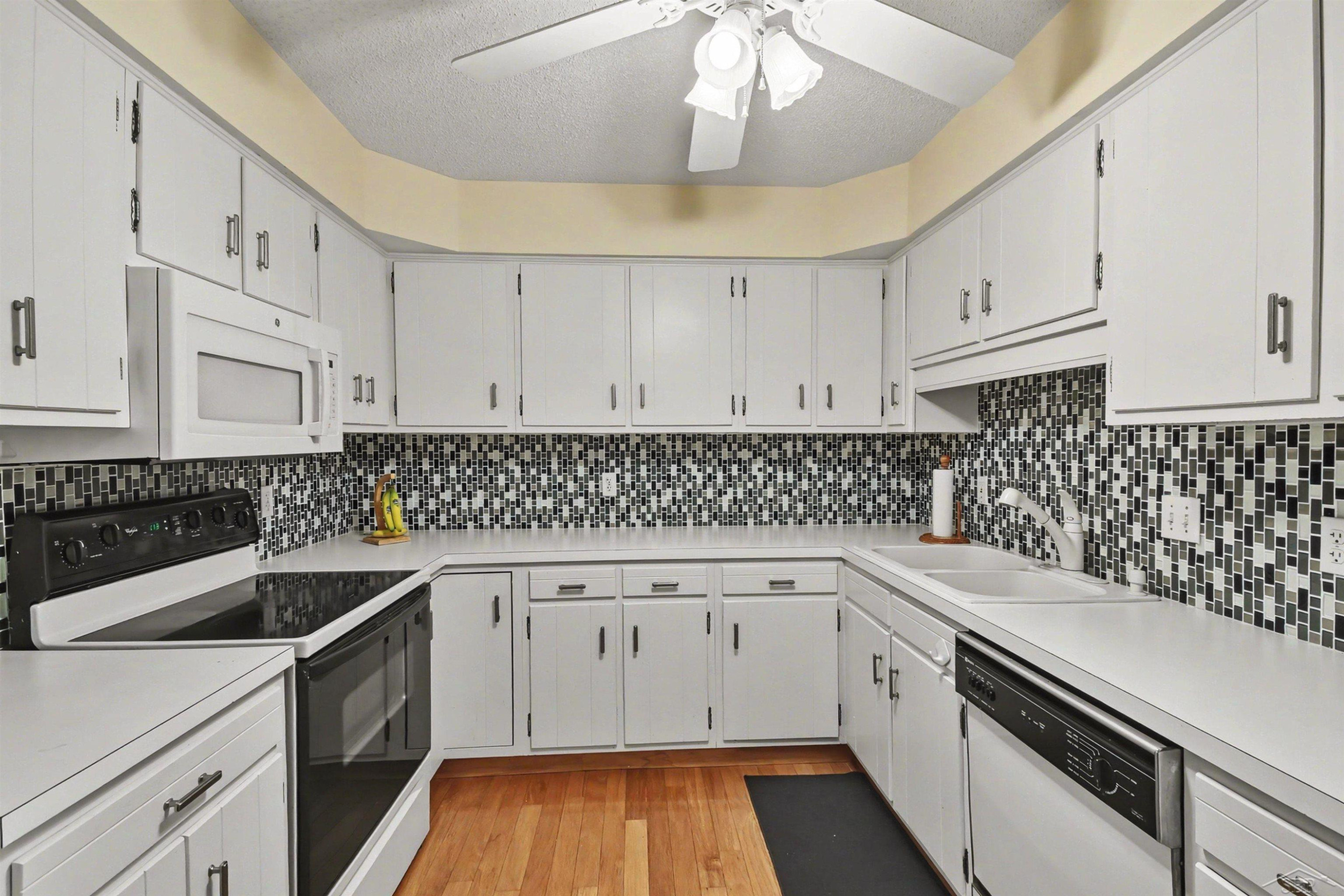 9030 Greenway Boulevard, D-50, Saginaw, MI 48609 — Photo 7