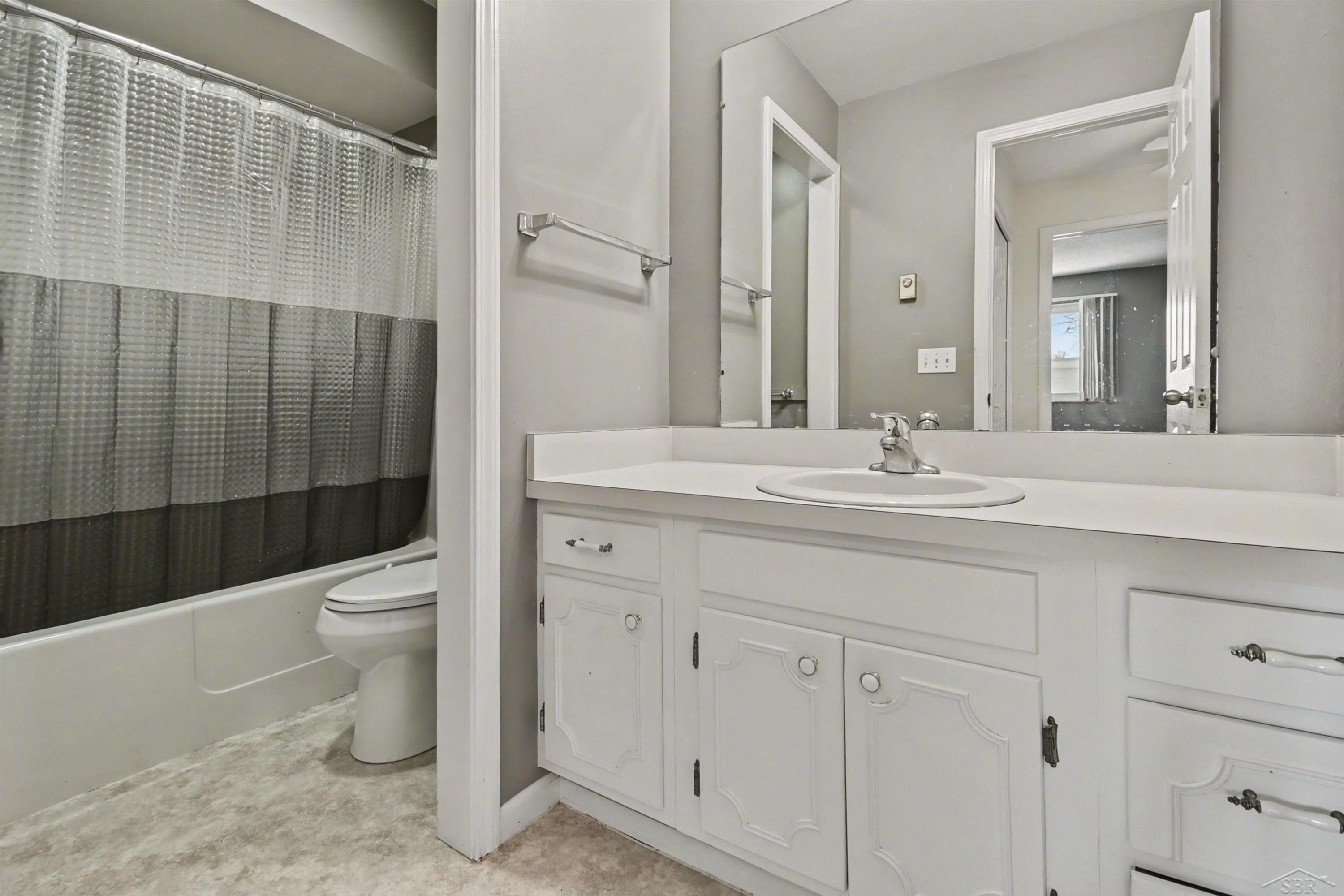 9030 Greenway Boulevard, D-50, Saginaw, MI 48609 — Photo 18