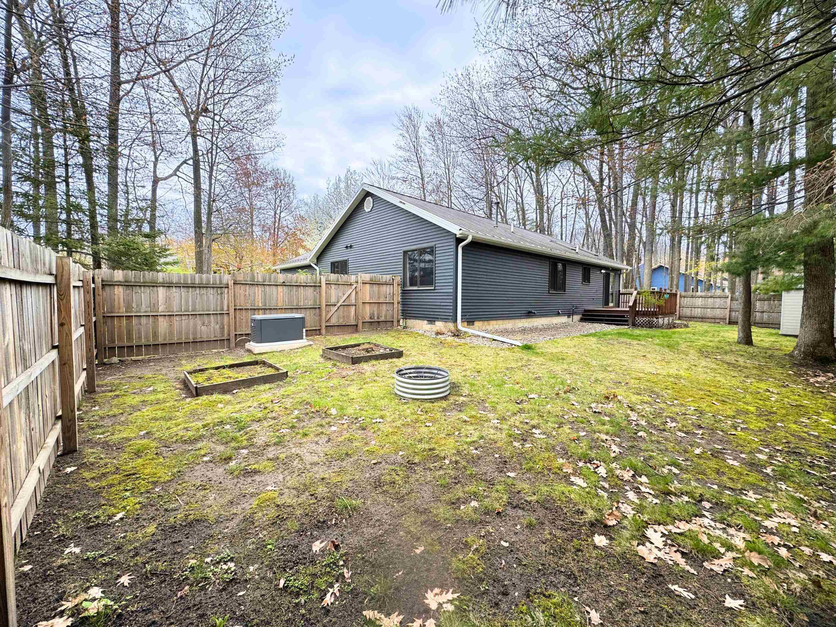507 Chippewa Trail, Prudenville, MI 48651 — Photo 25