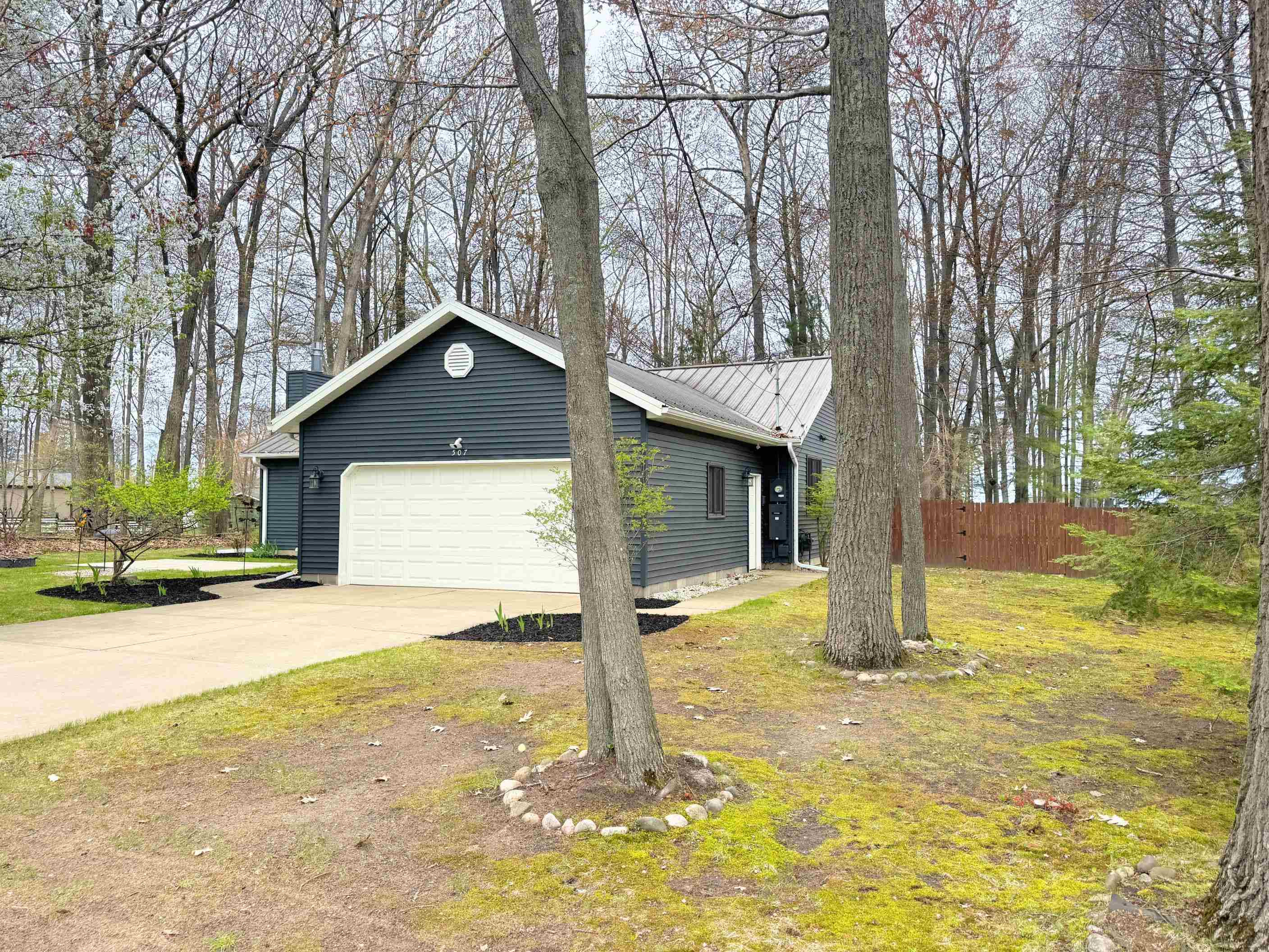 507 Chippewa Trail, Prudenville, MI 48651 — Photo 28