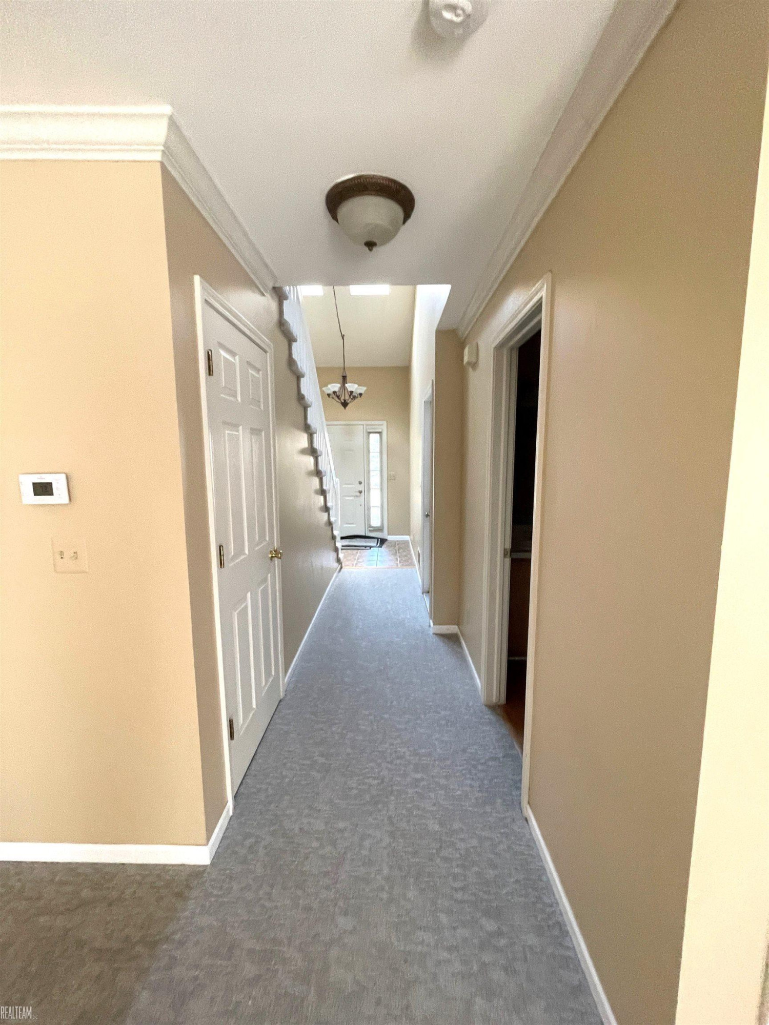 42200 Aspen Court, Clinton Twp, MI 48038 — Photo 4