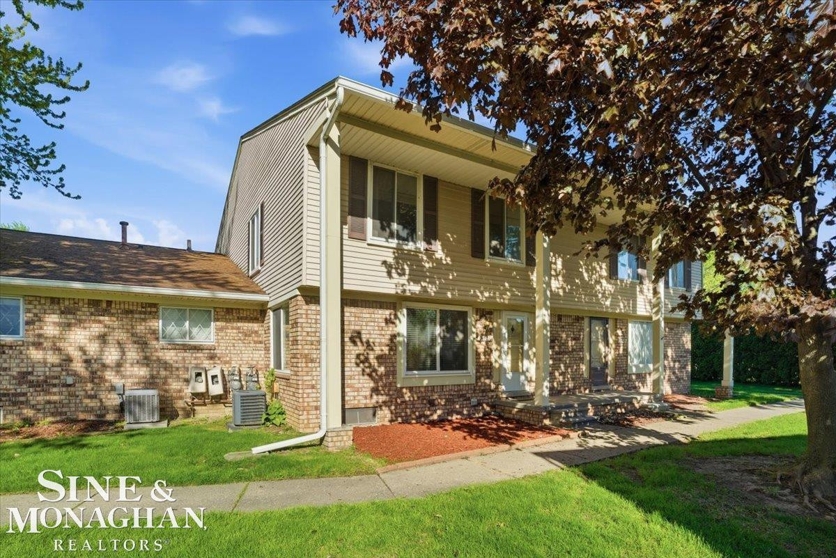 31627 Breezeway Street, New Baltimore, MI 48047 — front exterior