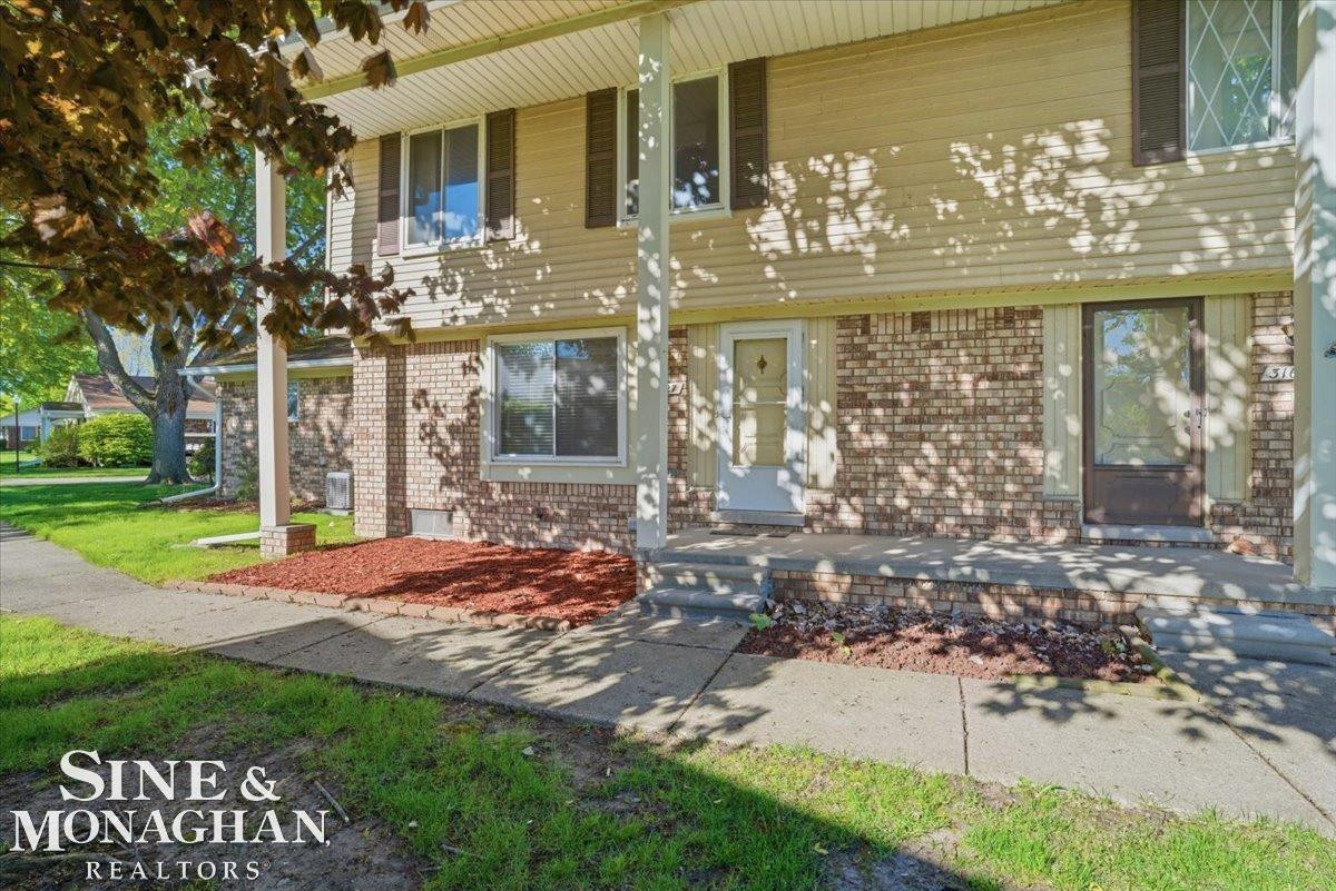 31627 Breezeway Street, New Baltimore, MI 48047 — Photo 2