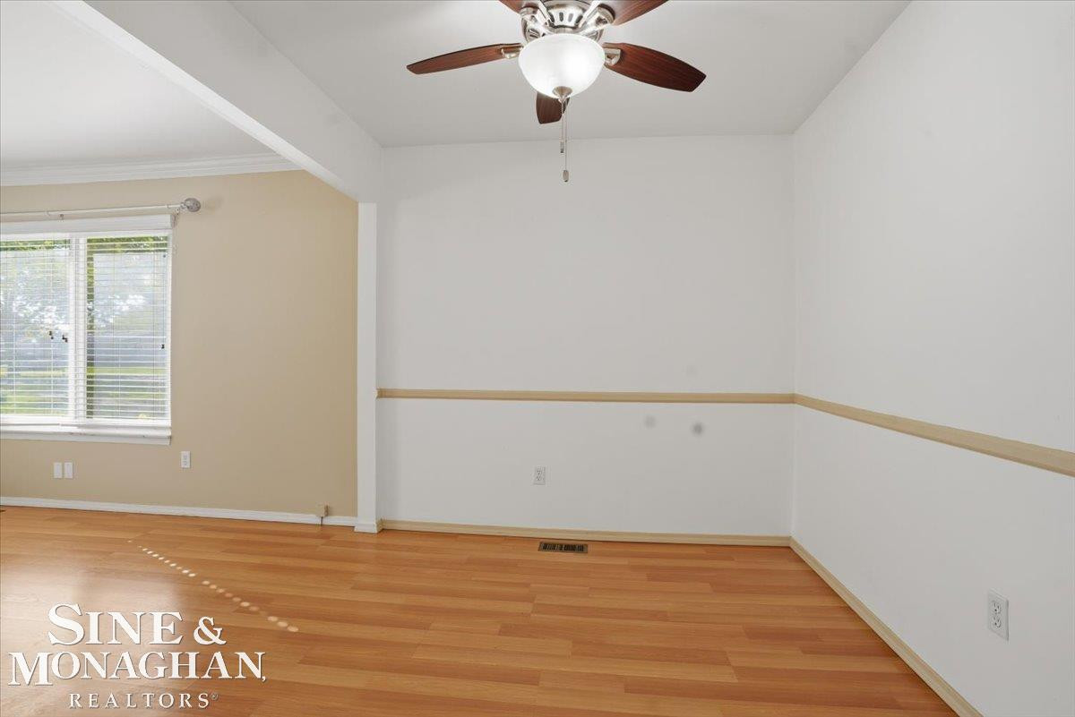 31627 Breezeway Street, New Baltimore, MI 48047 — Photo 11