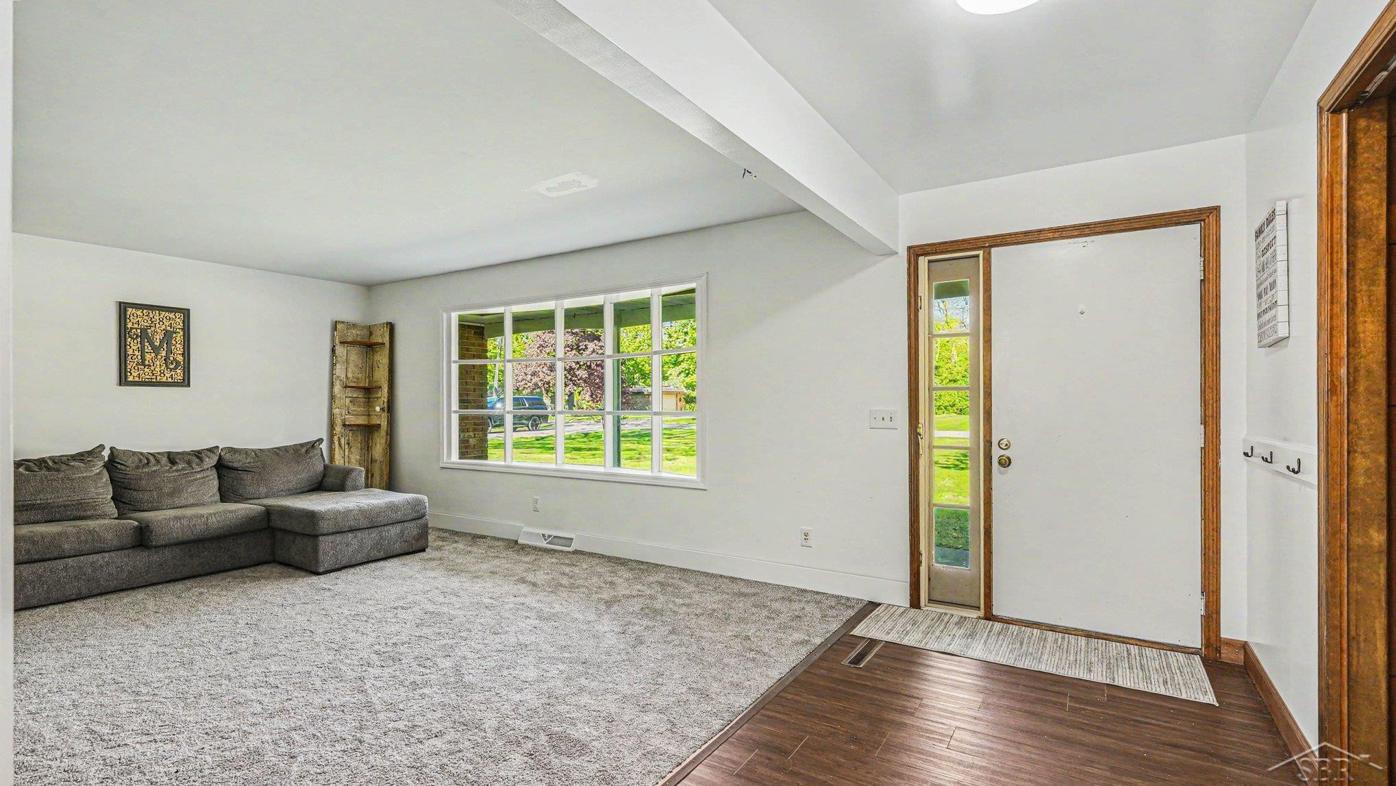 6190 Maple Road, Frankenmuth, MI 48734 — Photo 9
