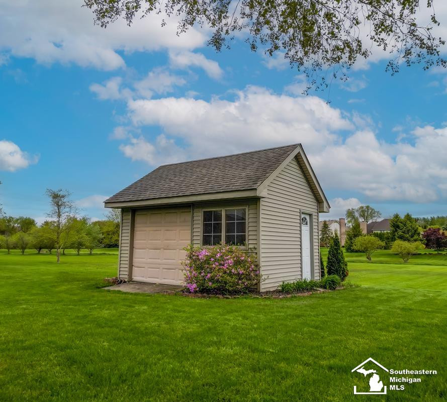 209 Orleans Avenue, Monroe, MI 48162 — Photo 6