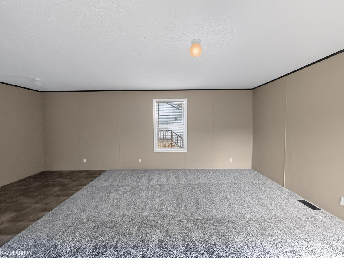 48581 Pineview Drive, Shelby Twp, MI 48317 — Photo 5