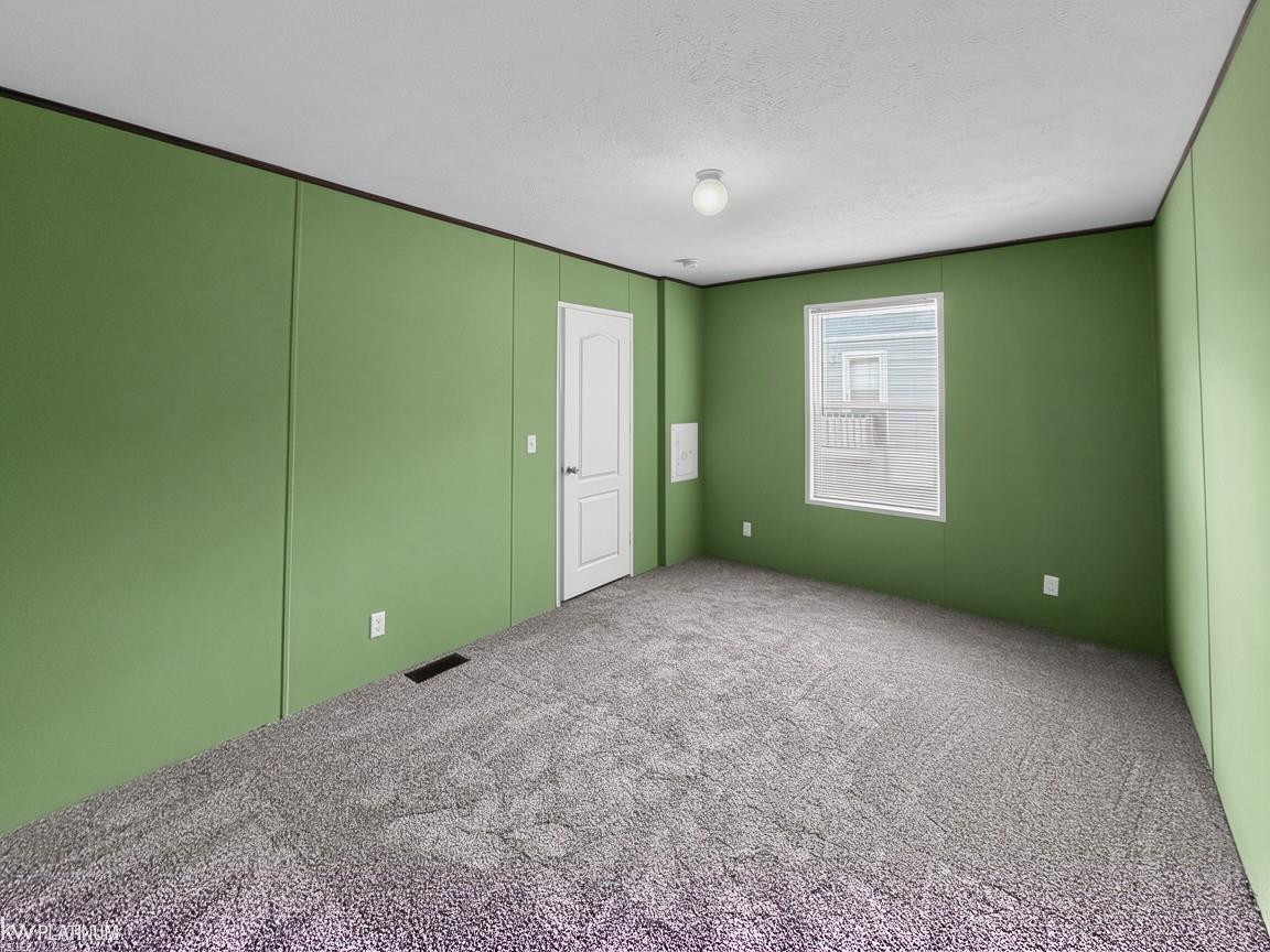 48581 Pineview Drive, Shelby Twp, MI 48317 — Photo 10