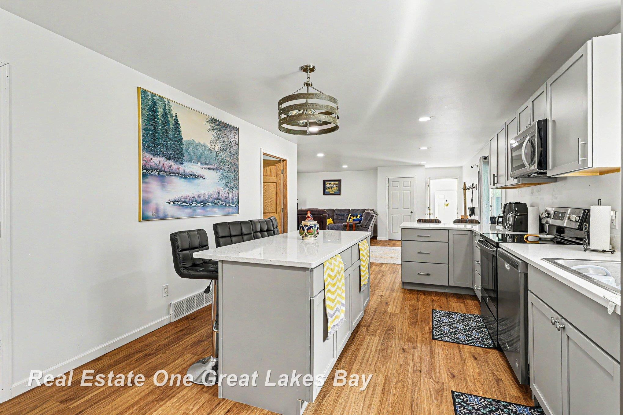 2118 Lakeview Street, Standish, MI 48658 — Photo 9