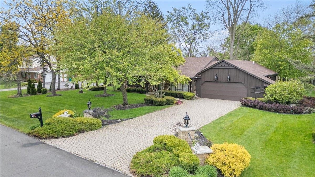 2338 Meadowdown Street, Owosso, MI 48867 — Photo 4