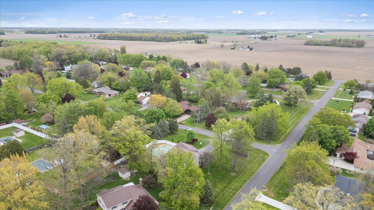 2338 Meadowdown Street, Owosso, MI 48867 — Photo 35