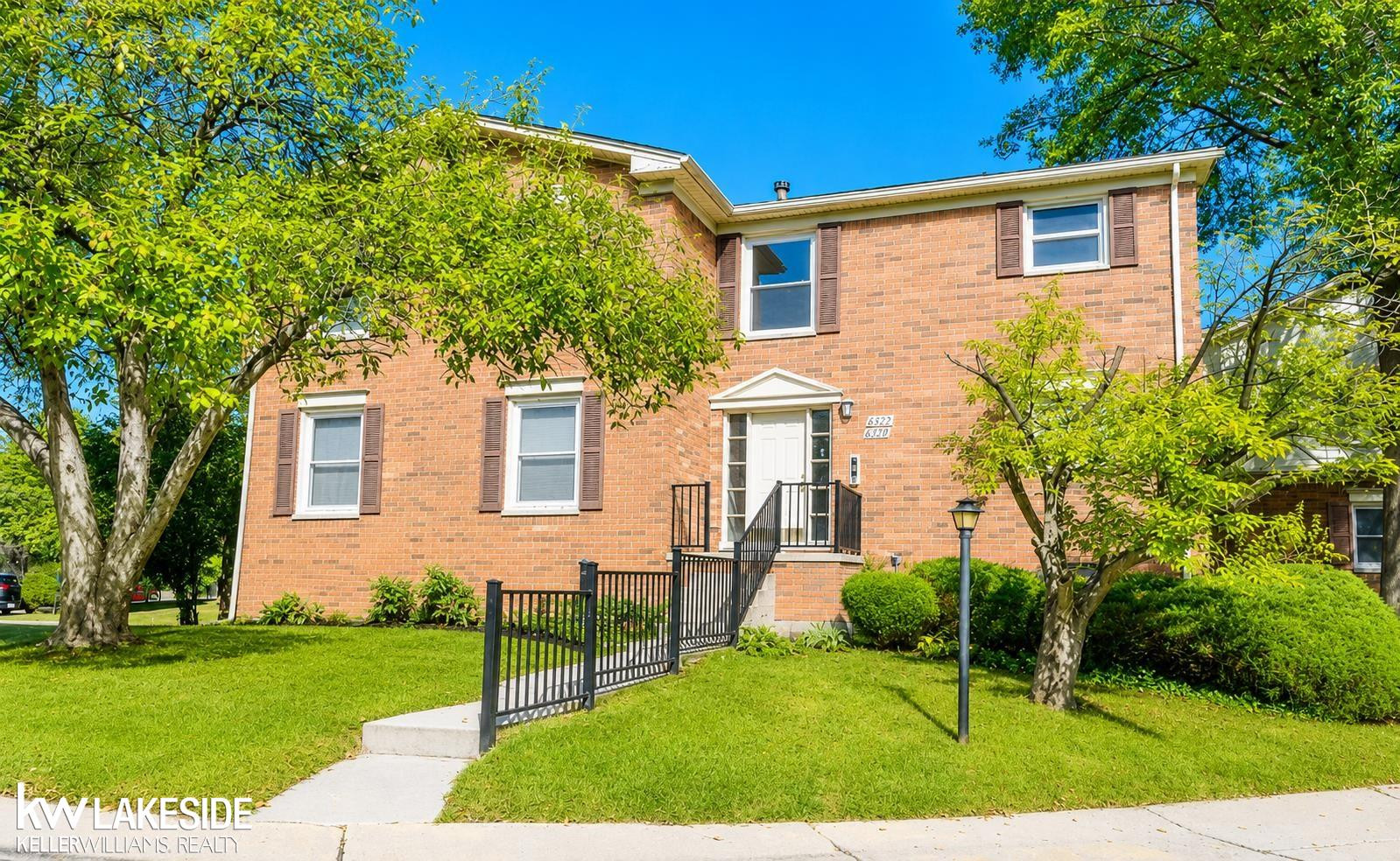 6322 Pepper Hill Street, West Bloomfield, MI — front exterior