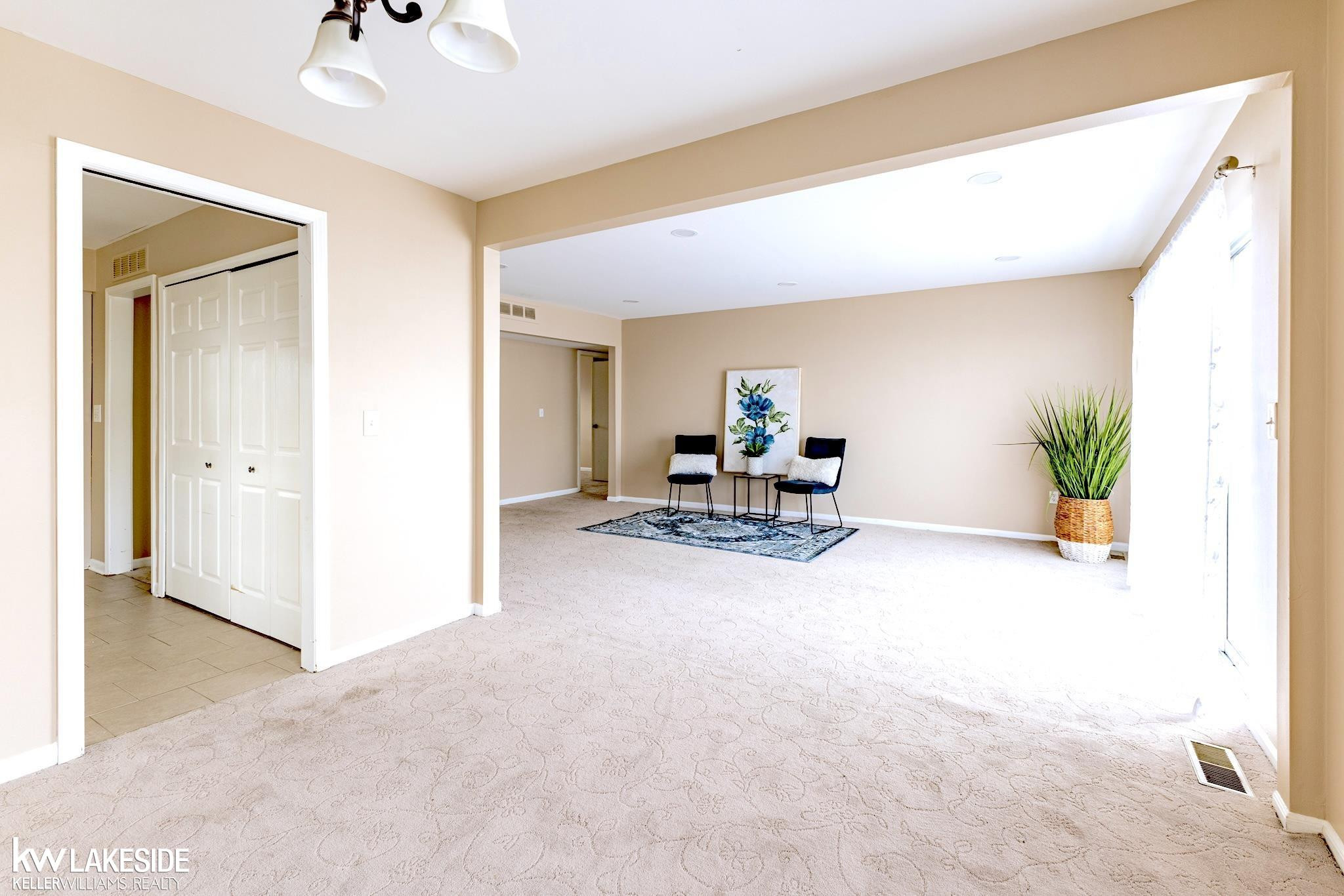 6322 Pepper Hill Street, West Bloomfield, MI — Photo 9